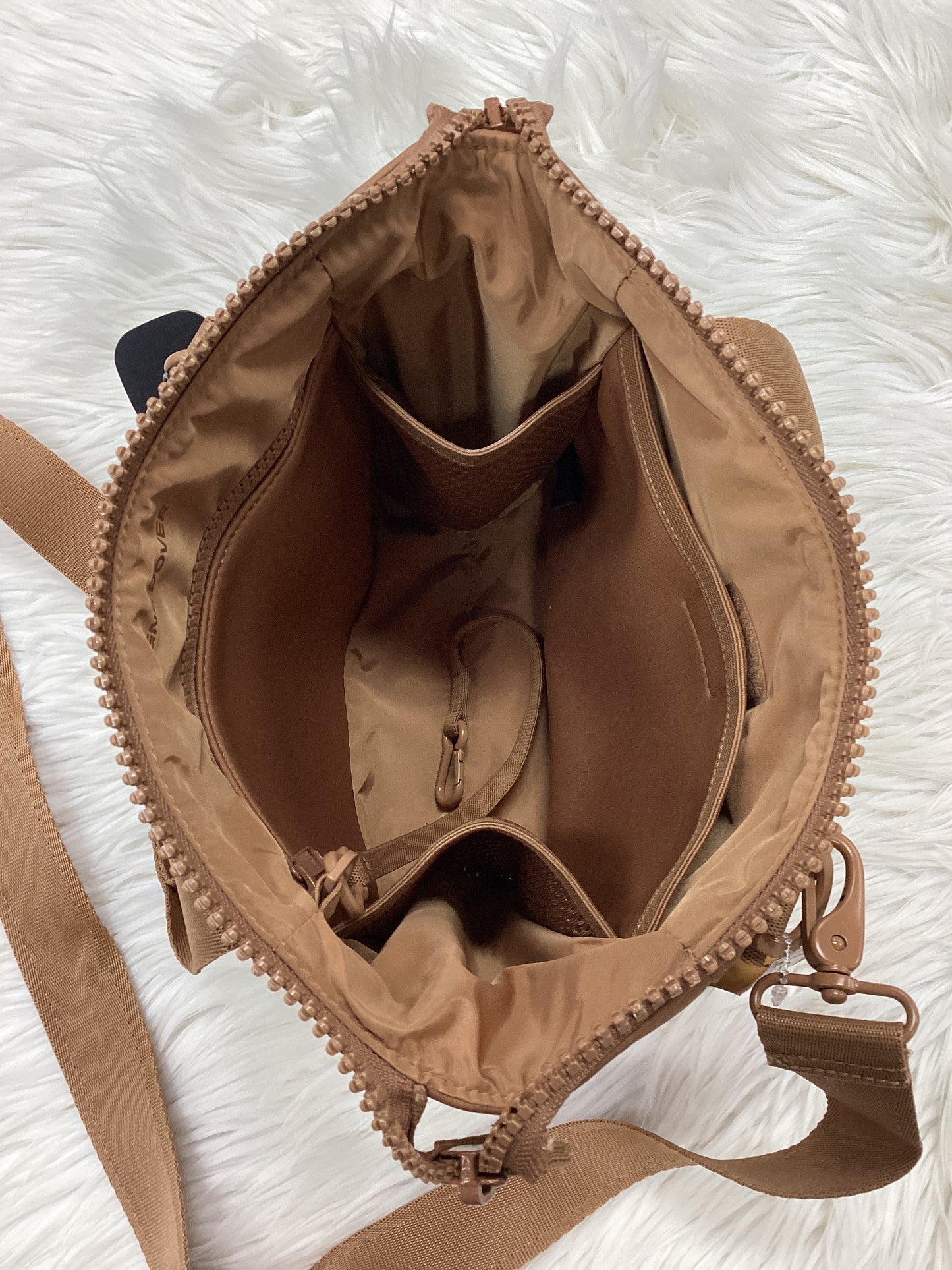 Tote By Cma In Tan, Size:Small