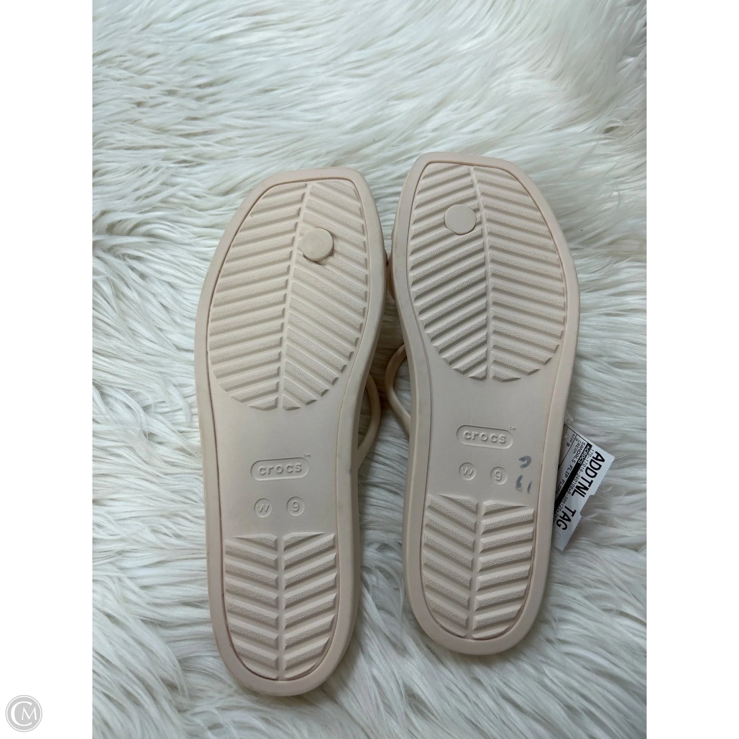 Sandals Flip Flops By Crocs In Cream, Size: 9