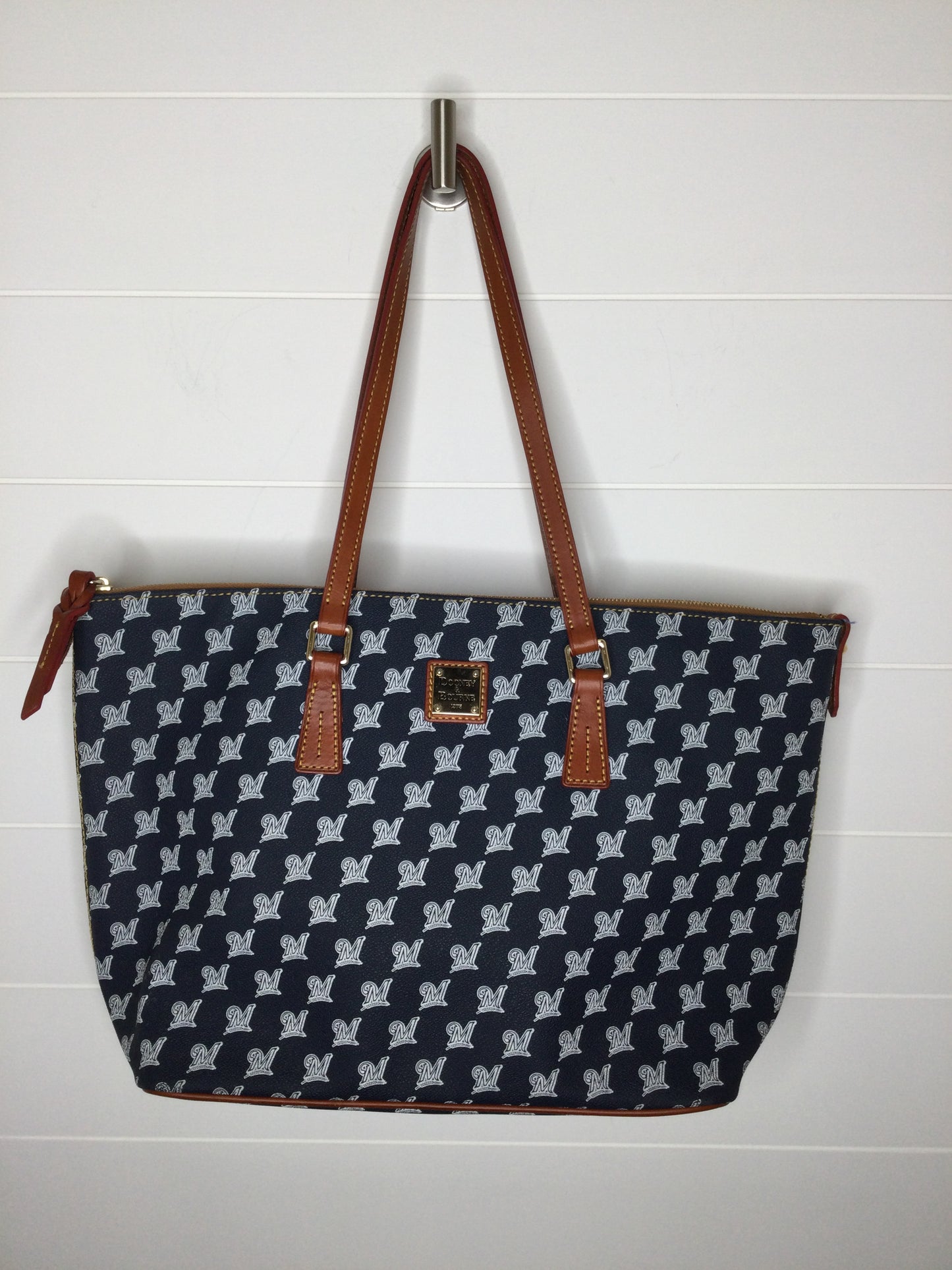 Handbag Designer By Dooney And Bourke Size: Large