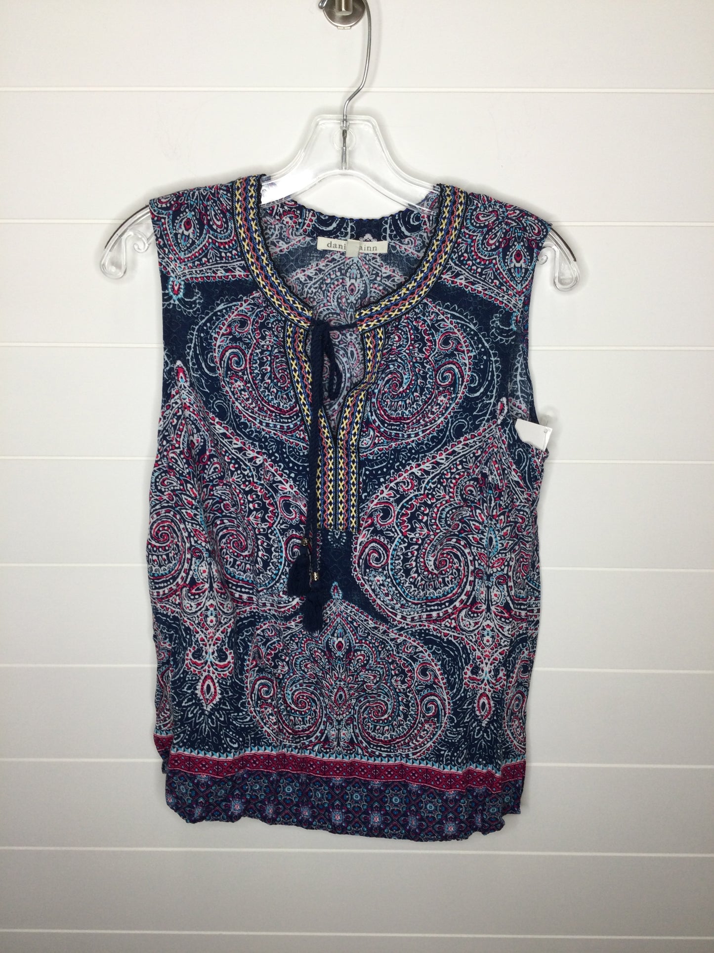 Top Short Sleeve By Daniel Rainn Size: M