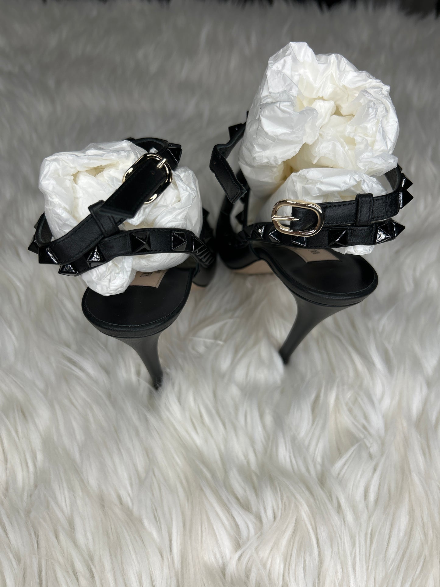 Sandals Luxury Designer By Valentino-Garavani In Black, Size:7.5