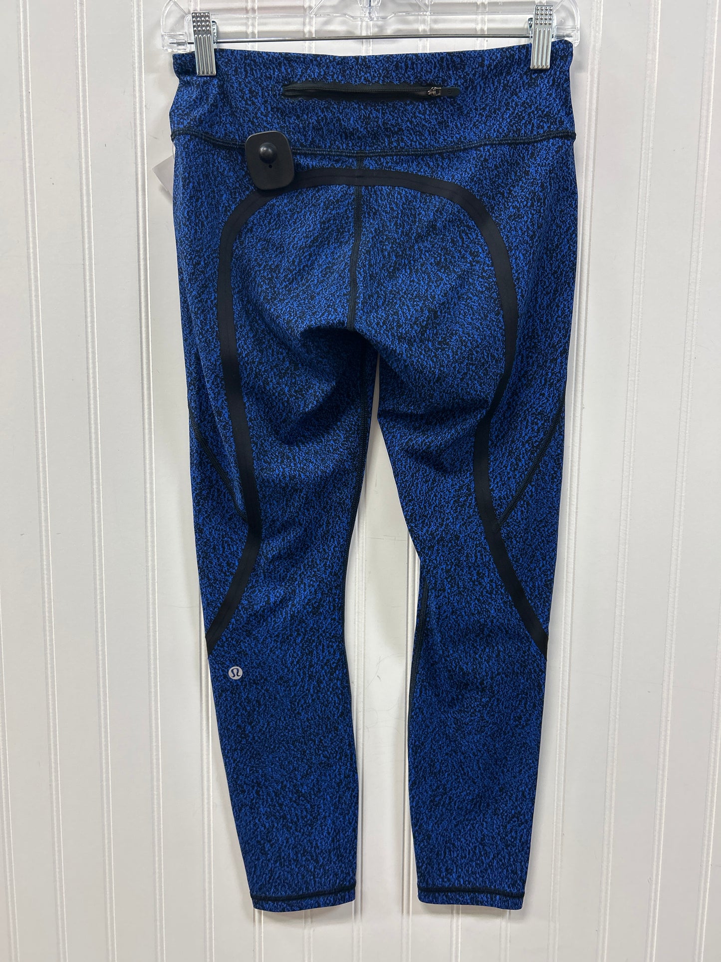 Athletic Leggings Capris By Lululemon In Black & Blue, Size:6