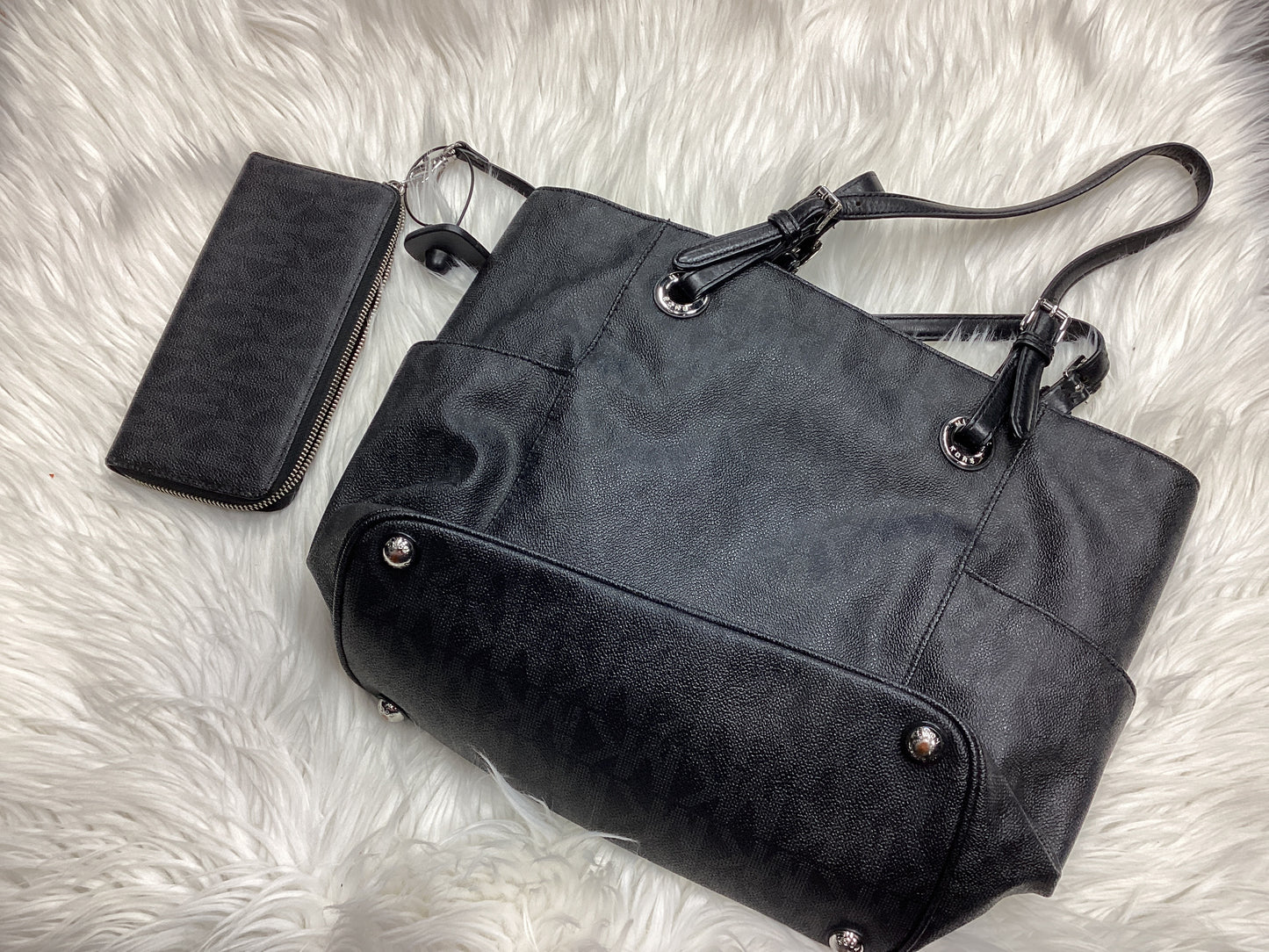 Handbag Designer By Michael Kors In Black, Size:Large