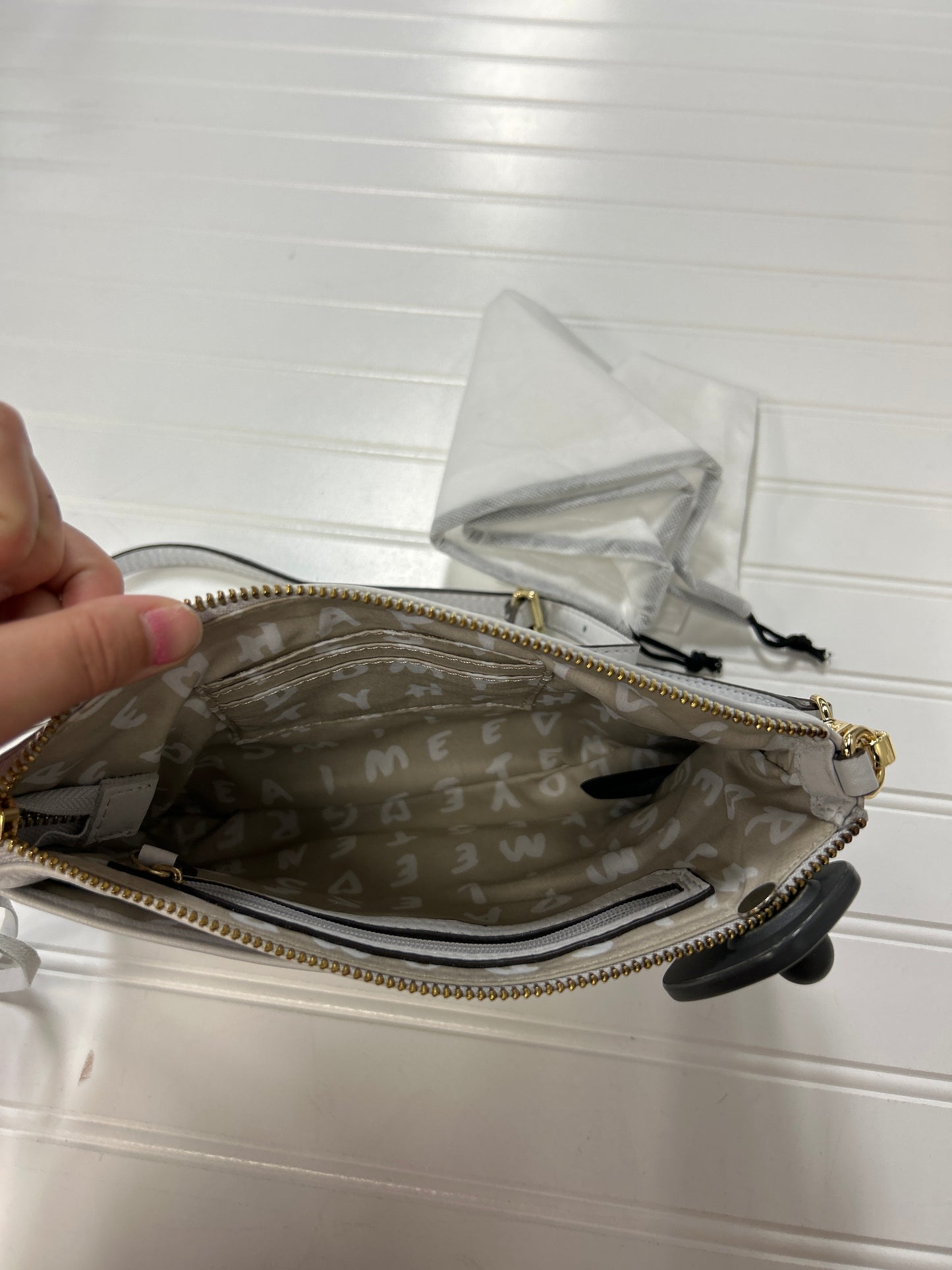 Handbag By Aimee Kestenberg In White, Size:Medium