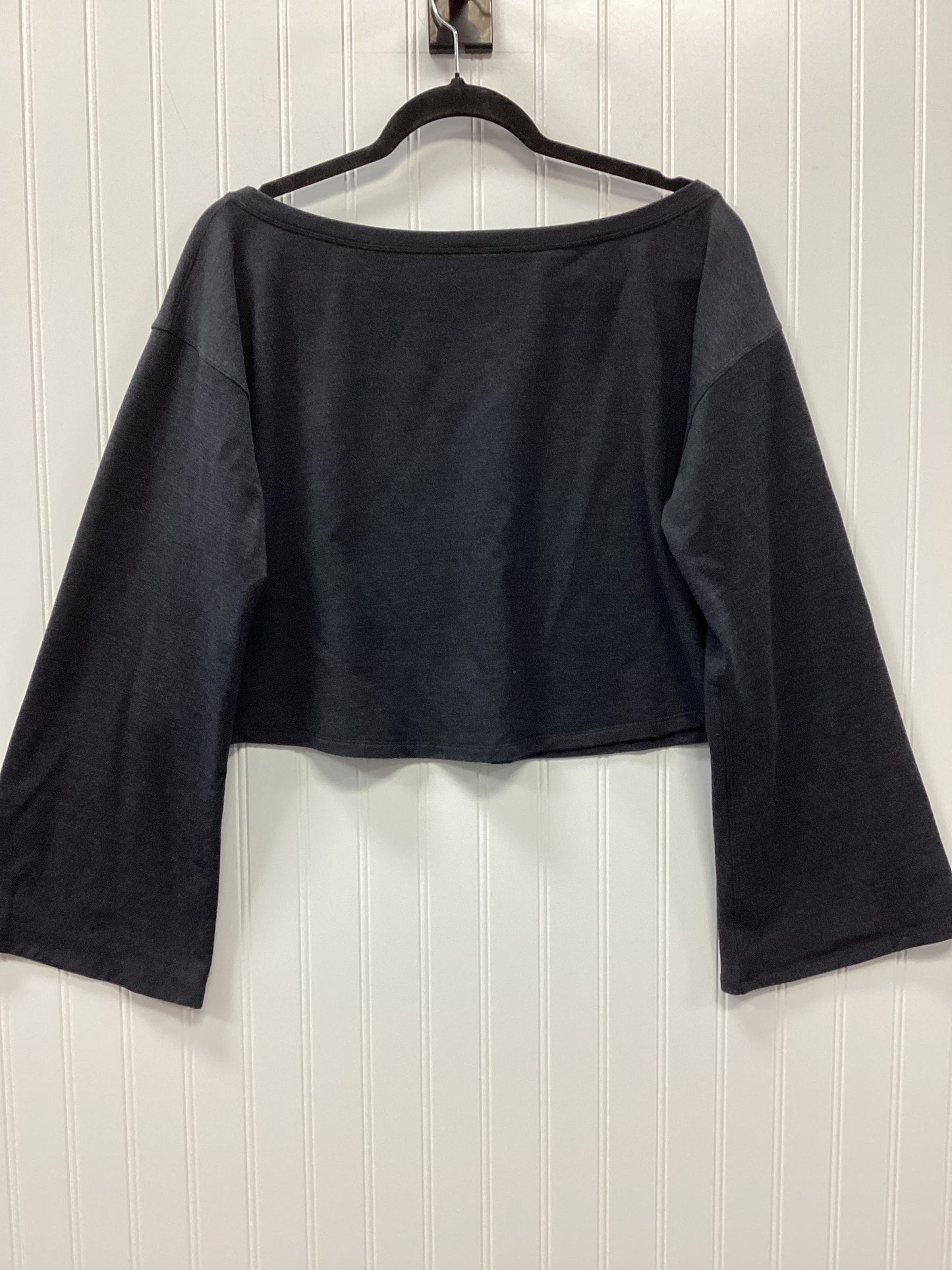 Athletic Top Ls Crewneck By Lululemon In Grey, Size:M