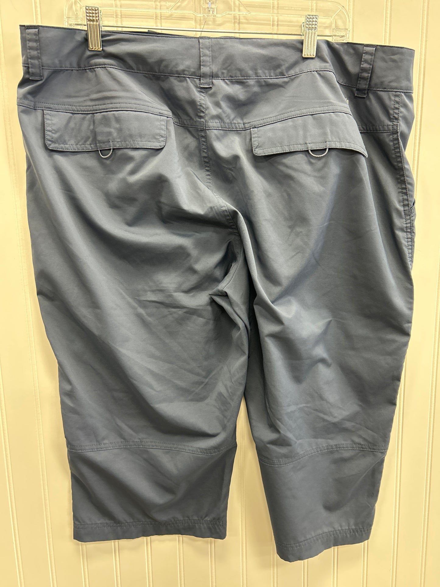 Athletic Capris By Columbia In Navy, Size:18