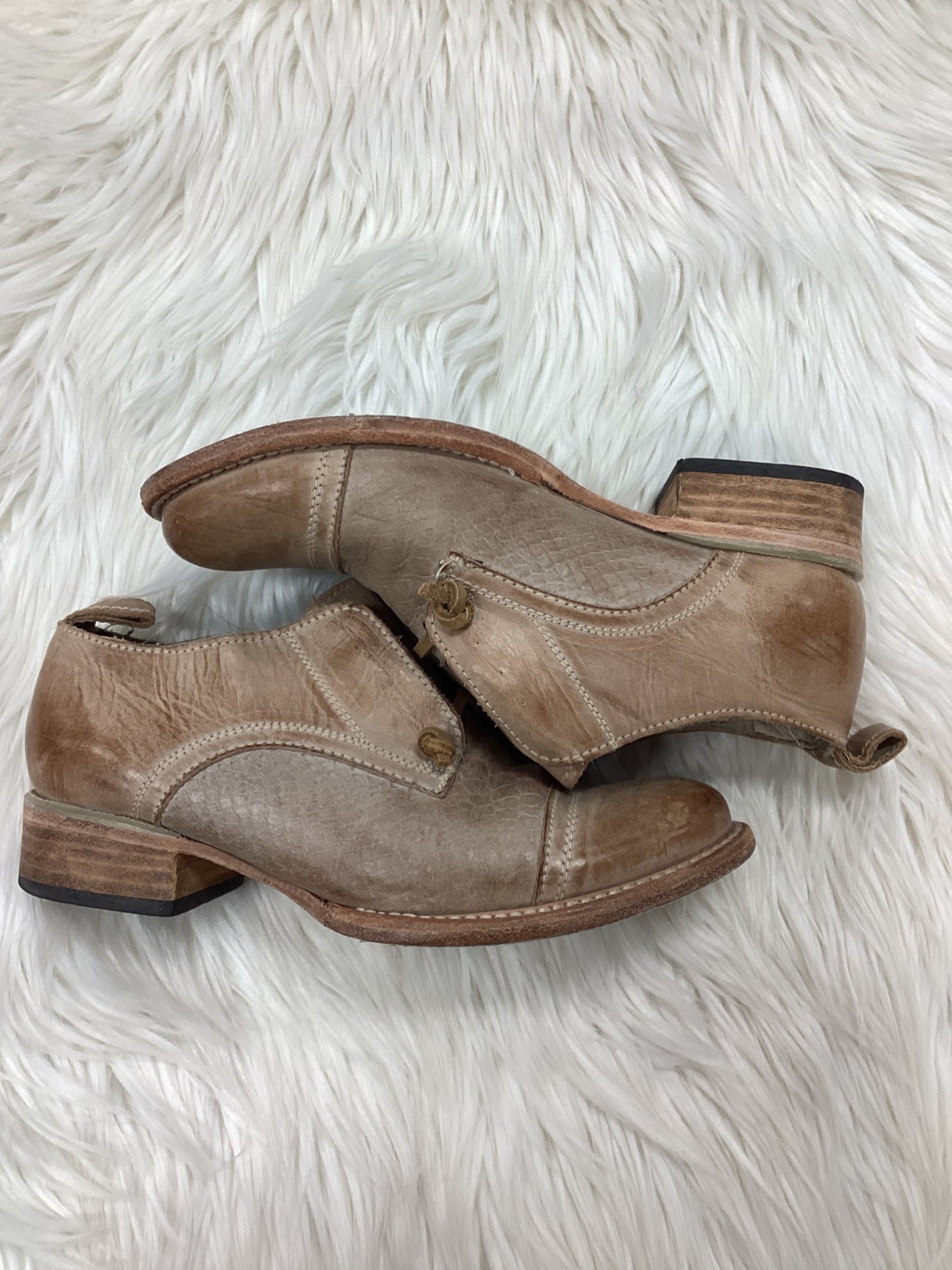 Boots Ankle Heels By Freebird In Cream, Size:7
