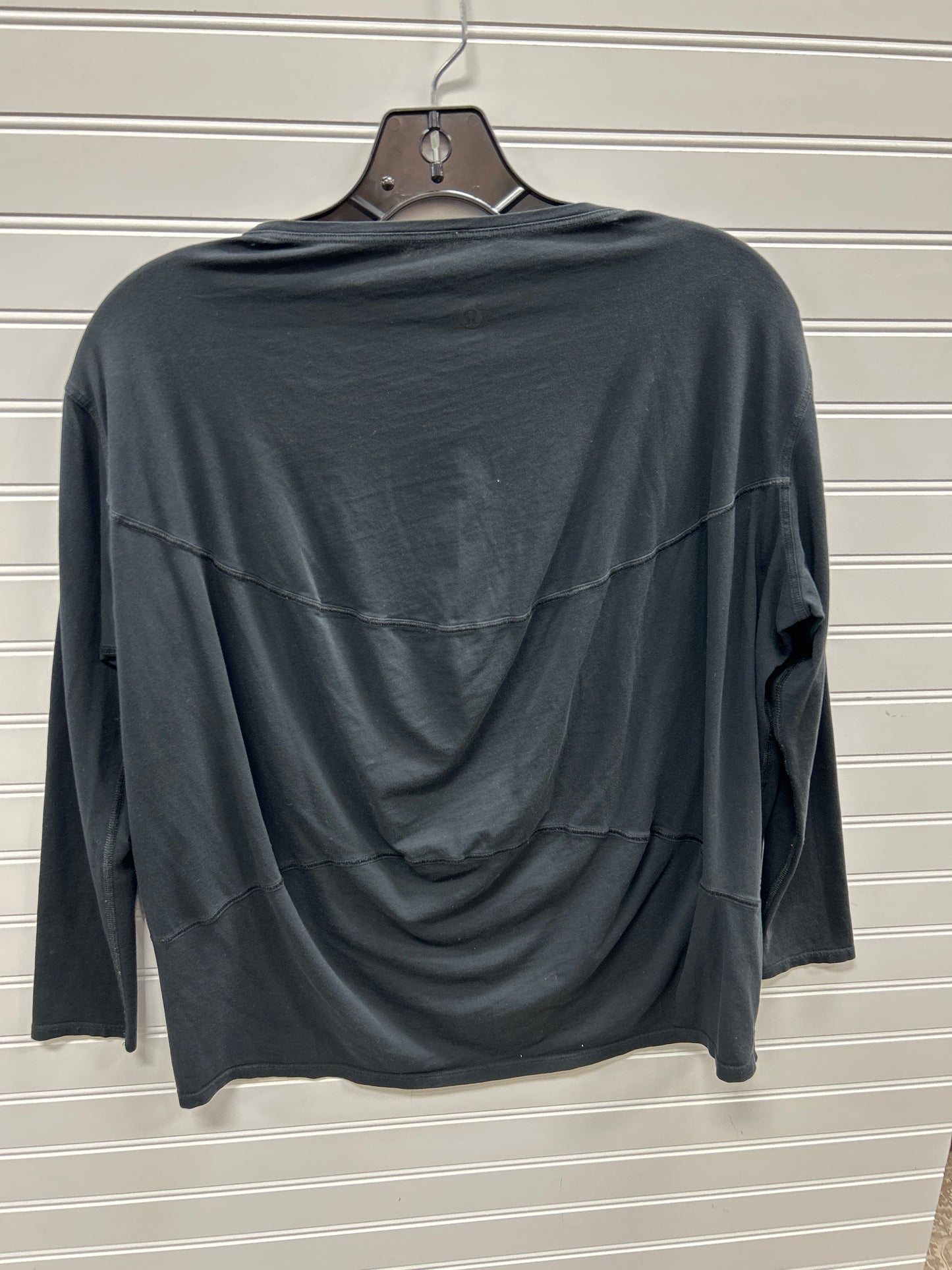Athletic Top Ls Crewneck By Lululemon In Black, Size:8