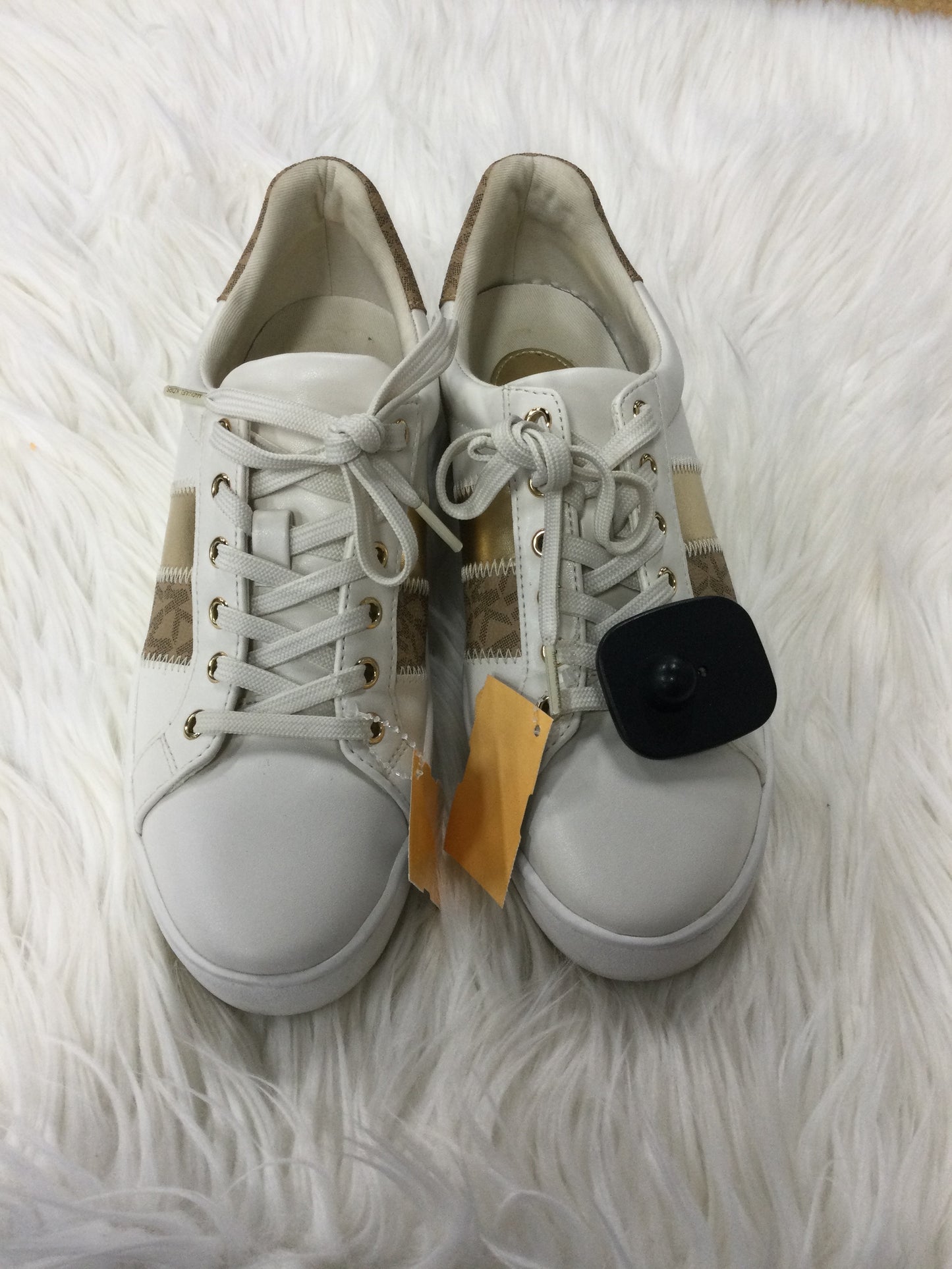 Shoes Designer By Michael Kors In Cream, Size:7