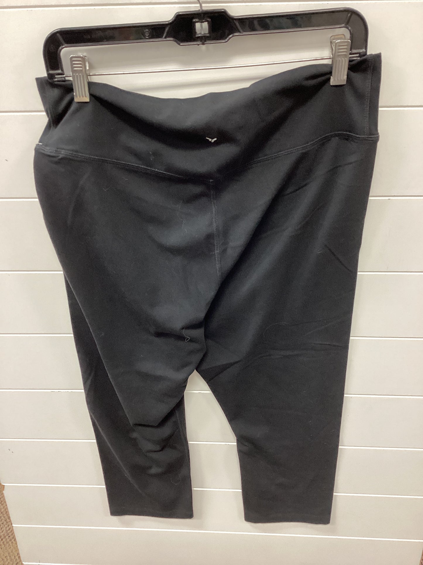 Athletic Leggings Capris By Old Navy In Black, Size:Xl