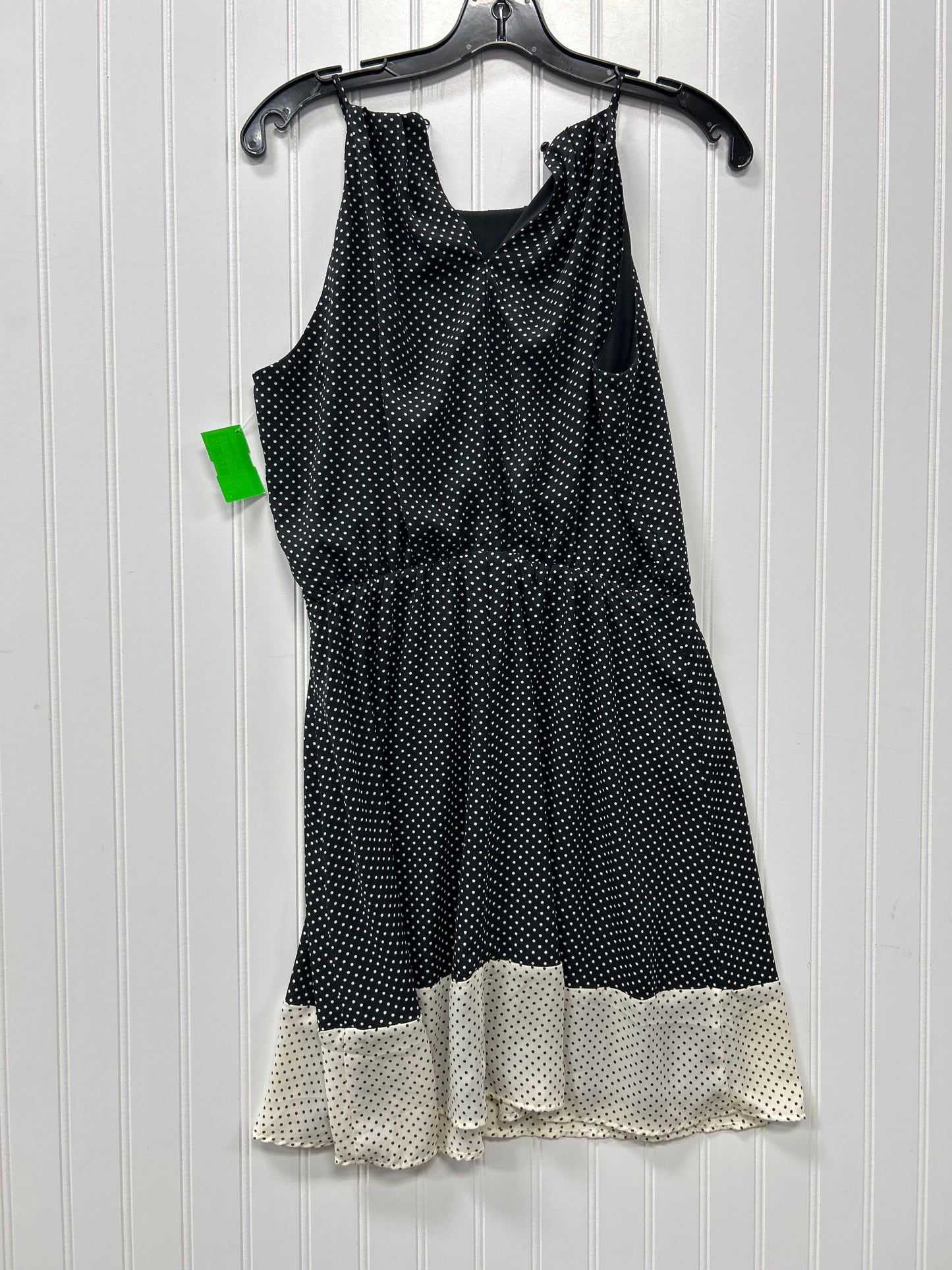 Dress Casual Short By Maurices In Black & Cream, Size:M