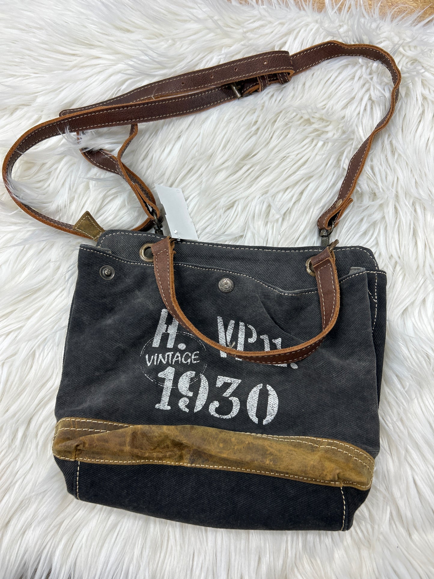 Crossbody By Myra In Grey, Size:Medium