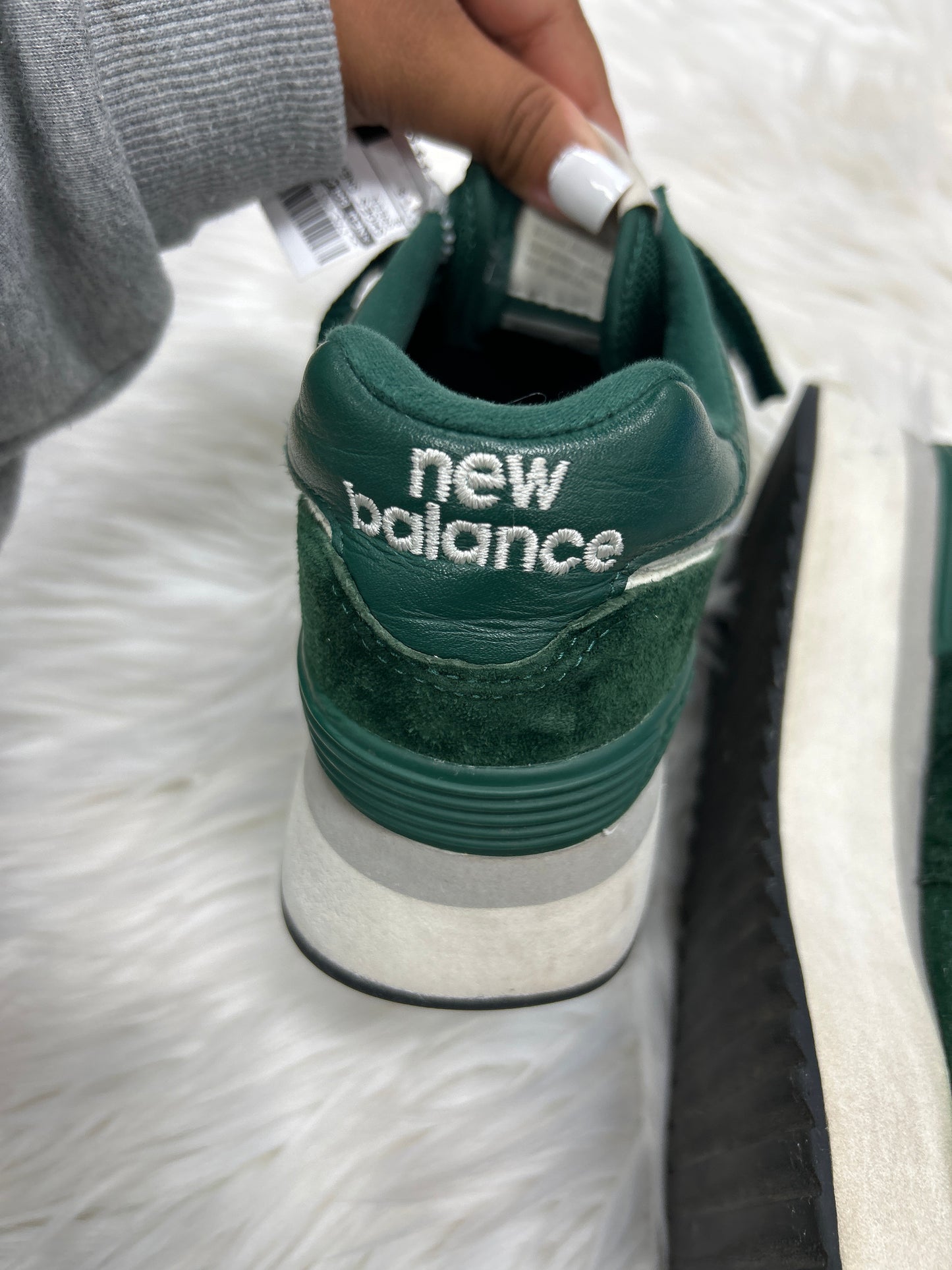 Shoes Sneakers By New Balance In Green, Size:8