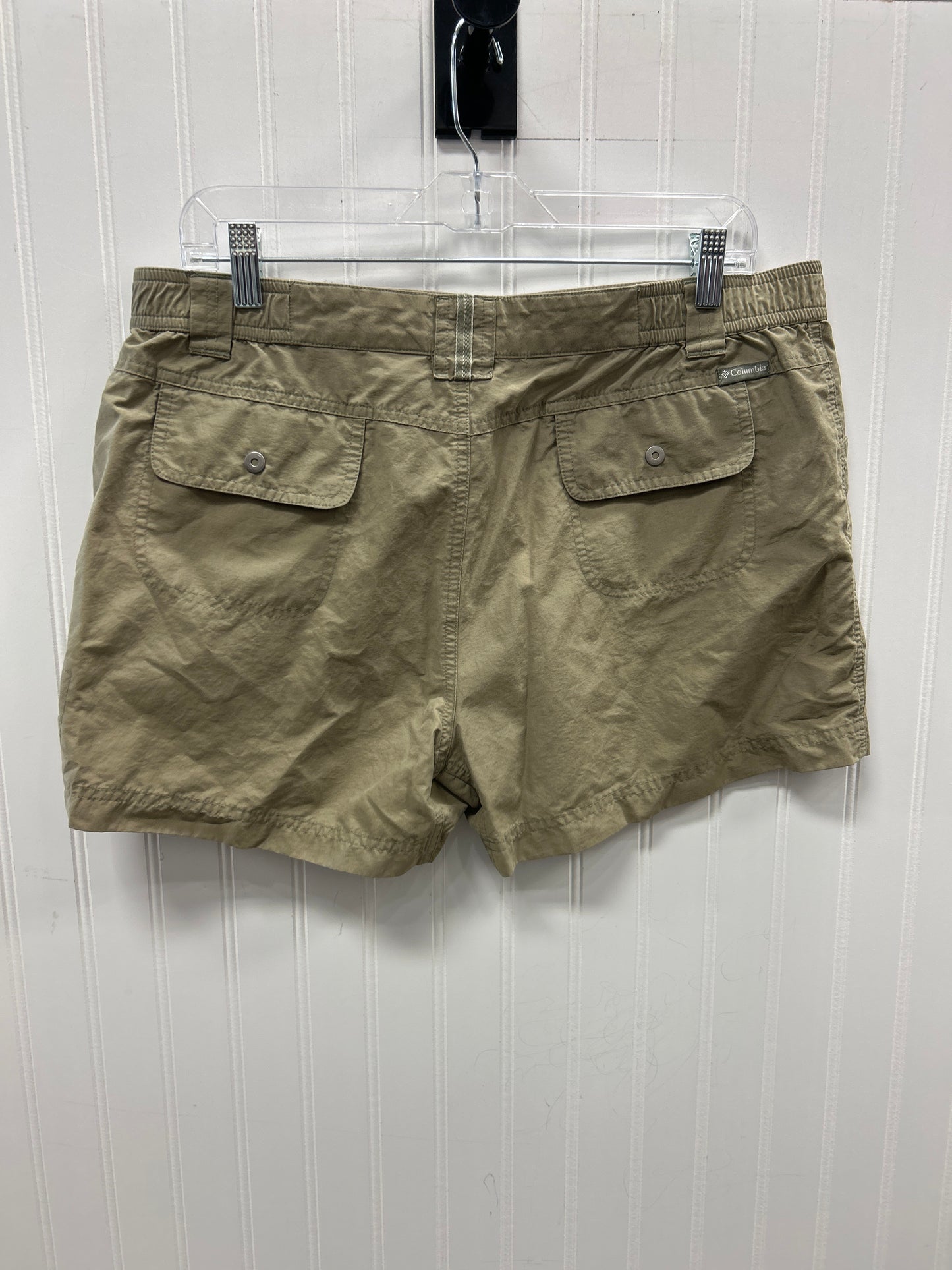 Athletic Shorts By Columbia In Green, Size:L