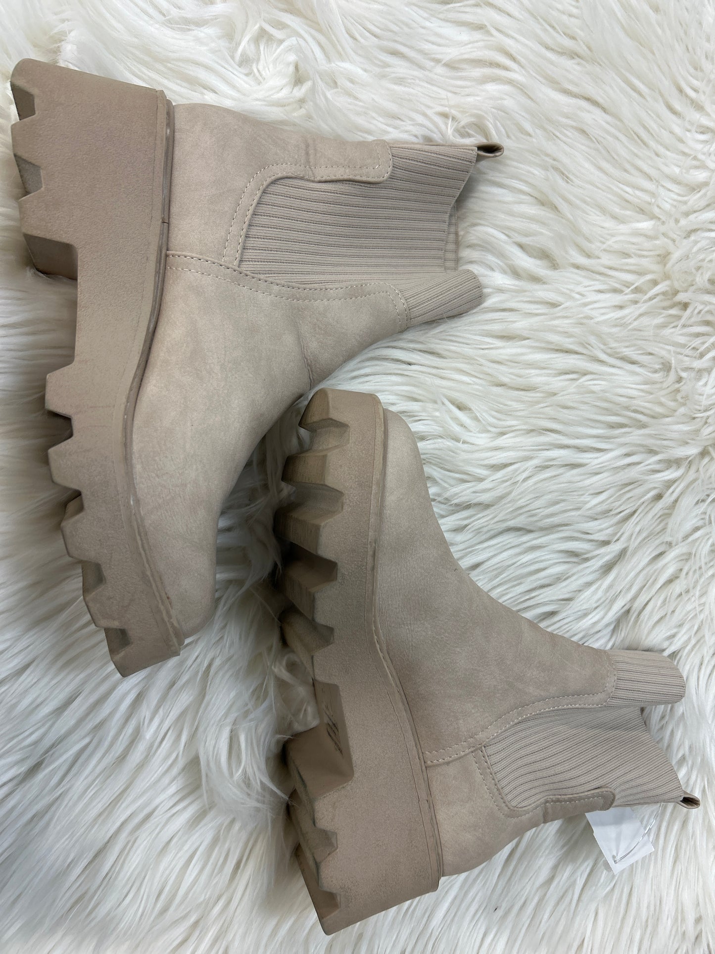 Boots Ankle Heels By Dv In Taupe, Size:7.5