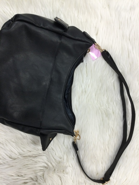 Handbag By Clothes Mentor In Black, Size:Medium