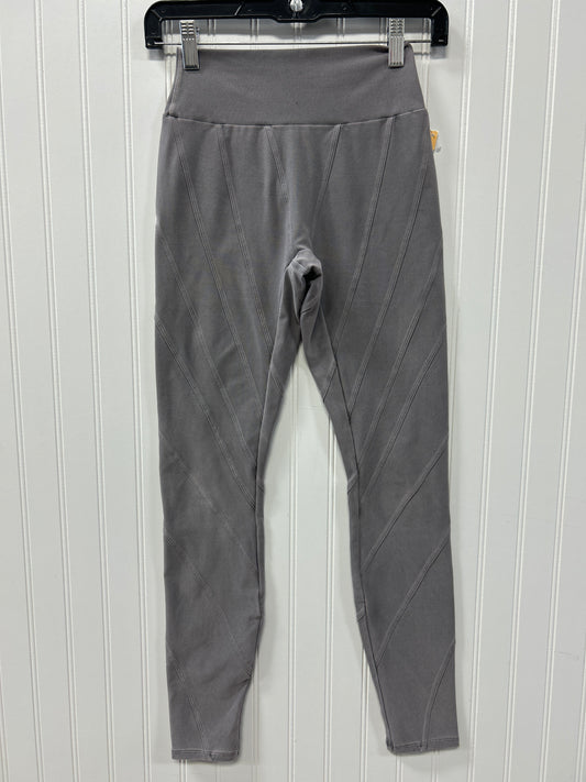 Athletic Leggings By Alo In Grey, Size:Xs