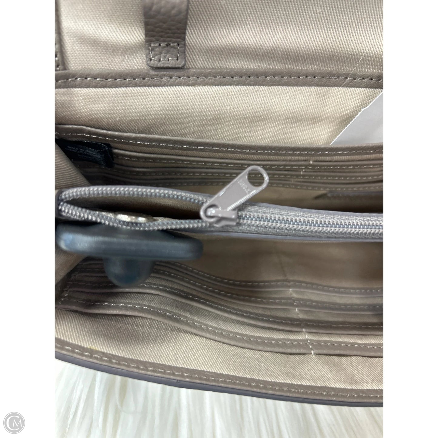 Clutch By Cmc, Size: Large