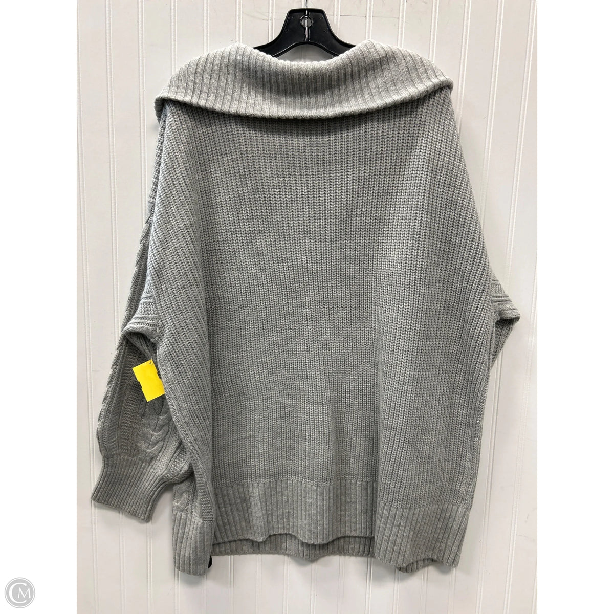 Sweater By Torrid In Grey, Size: 3x