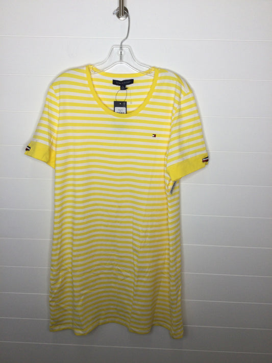 Dress Casual Short By Tommy Hilfiger  Size: Xl