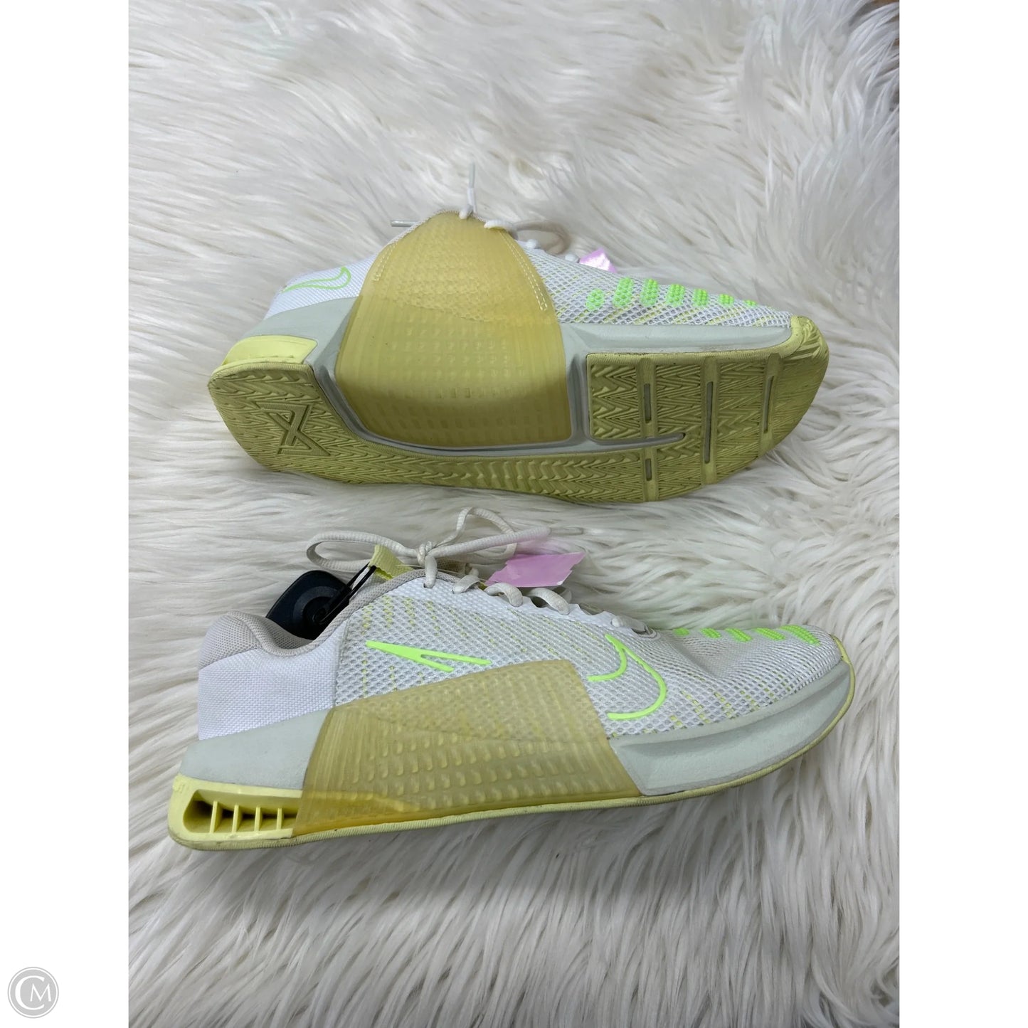 Shoes Athletic By Nike In Grey, Size: 8.5