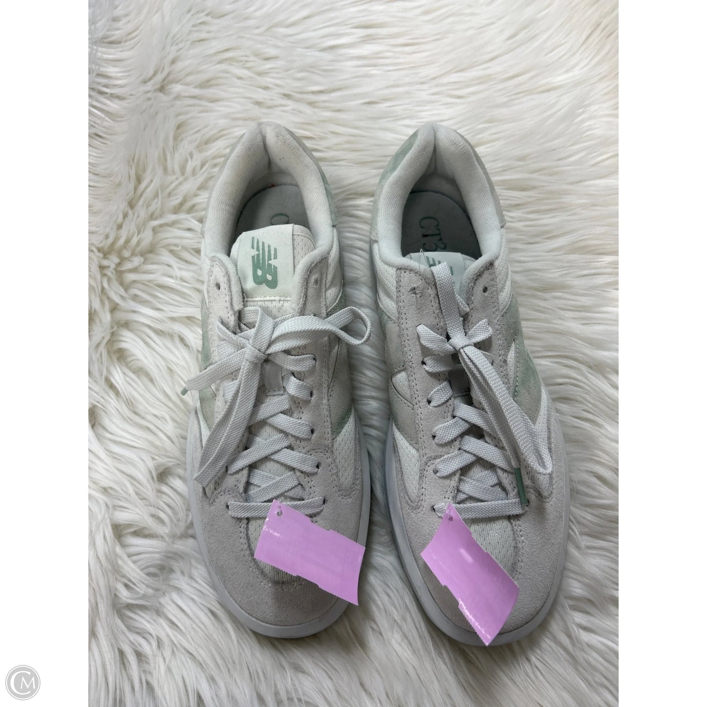 Shoes Sneakers By New Balance In Green & White, Size: 9.5