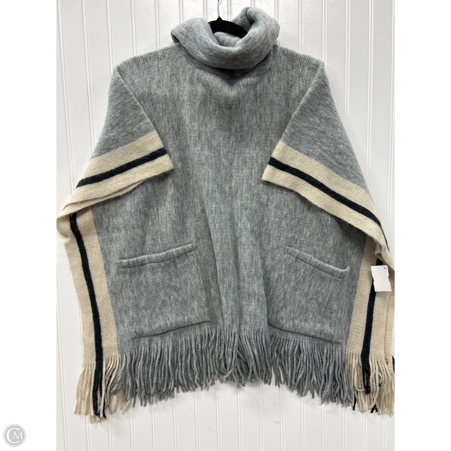 Shawl By Steve Madden In Grey, Size: Osfm
