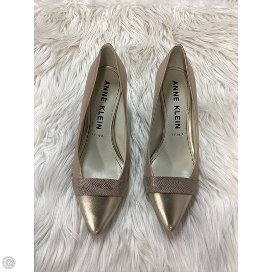 Shoes Heels Kitten By Anne Klein In Gold, Size: 9.5