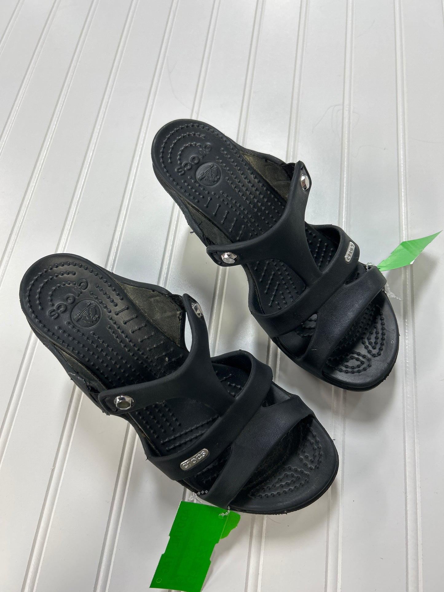 Sandals Heels Block By Crocs In Black, Size:7