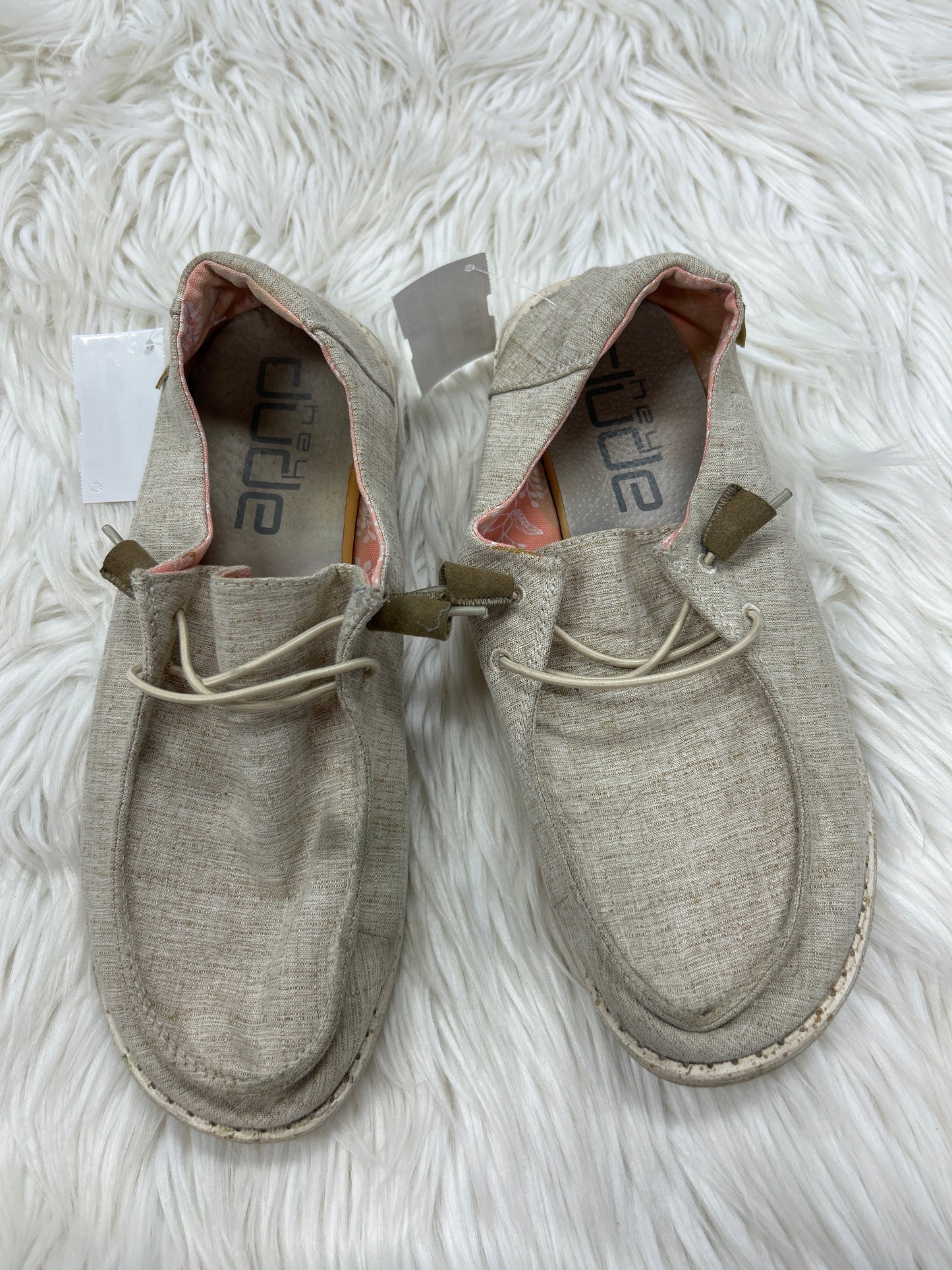 Shoes Flats By Hey Dude In Cream, Size:10