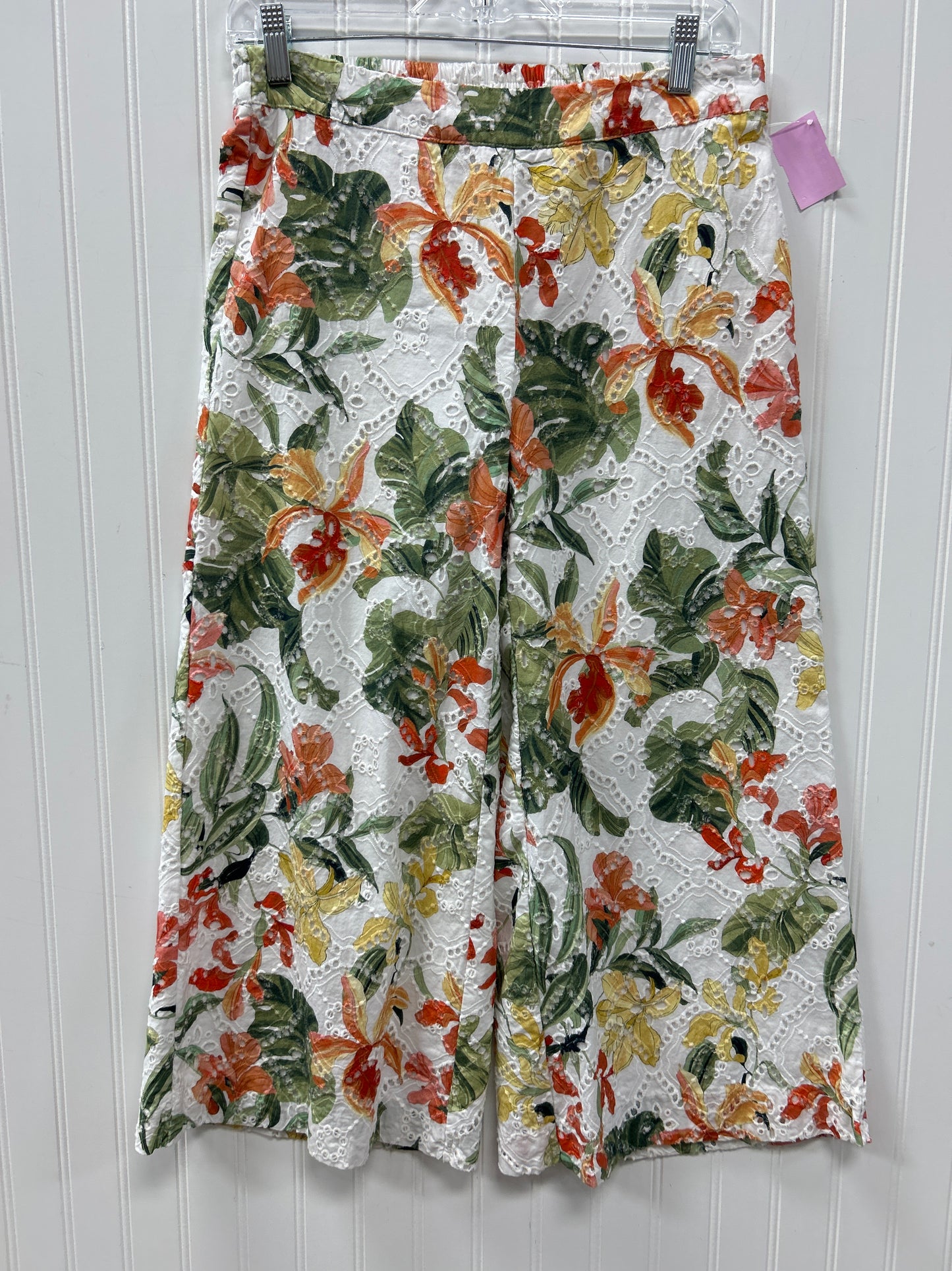 Pants Cropped By Chicos In Cream & Green, Size:2