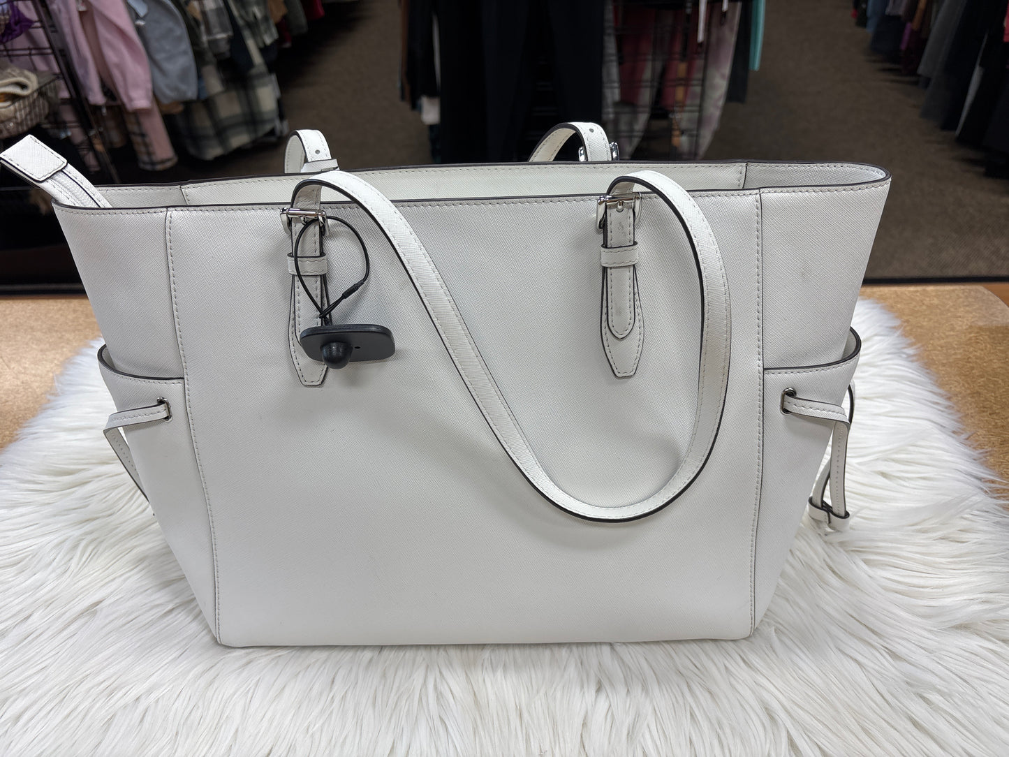 Handbag Designer By Michael Kors In White, Size:Medium