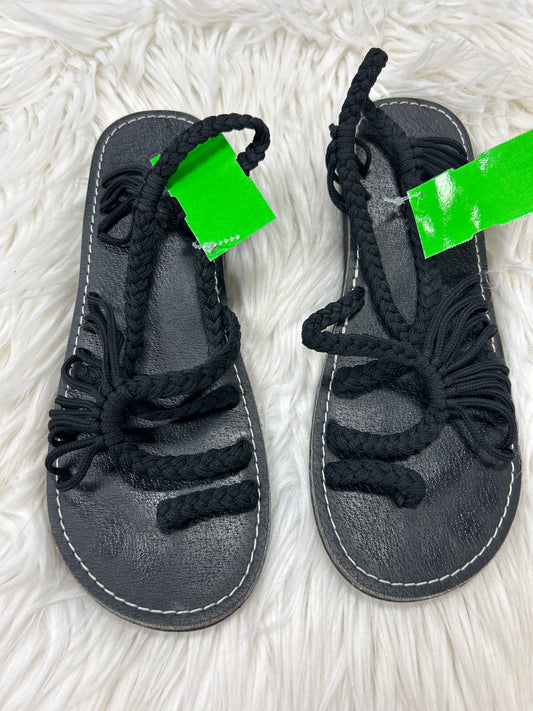 Sandals Flats By Clothes Mentor In Black, Size:7