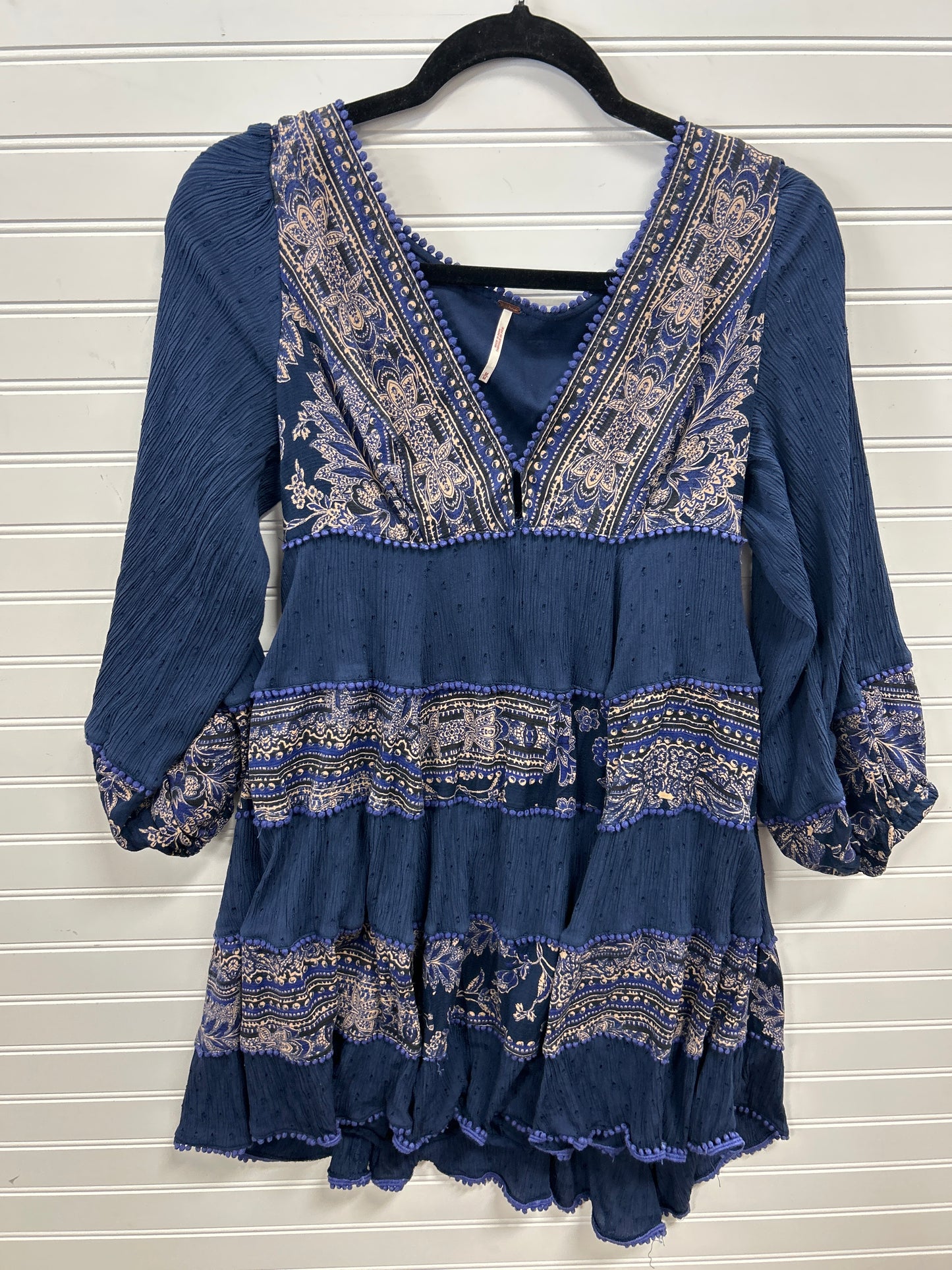 Dress Casual Short By Free People In Navy, Size:M