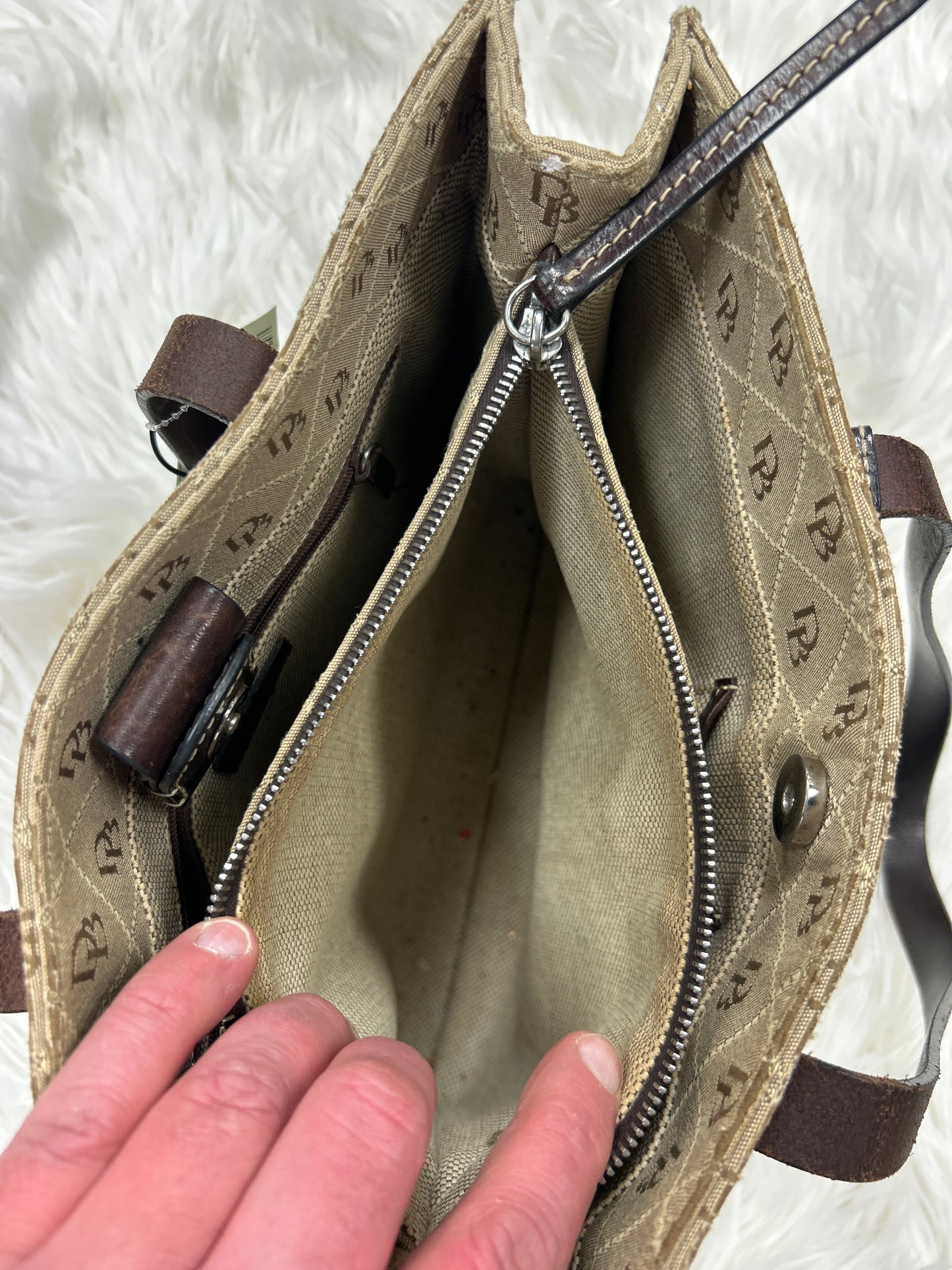 Handbag Designer By Dooney And Bourke In Brown, Size:Large