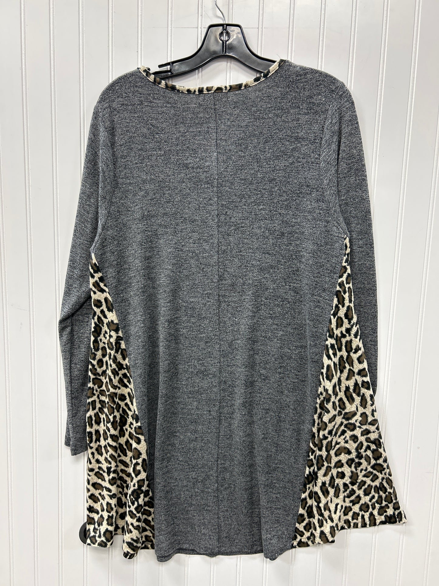 Tunic Ls By Cmc In Grey, Size:1X
