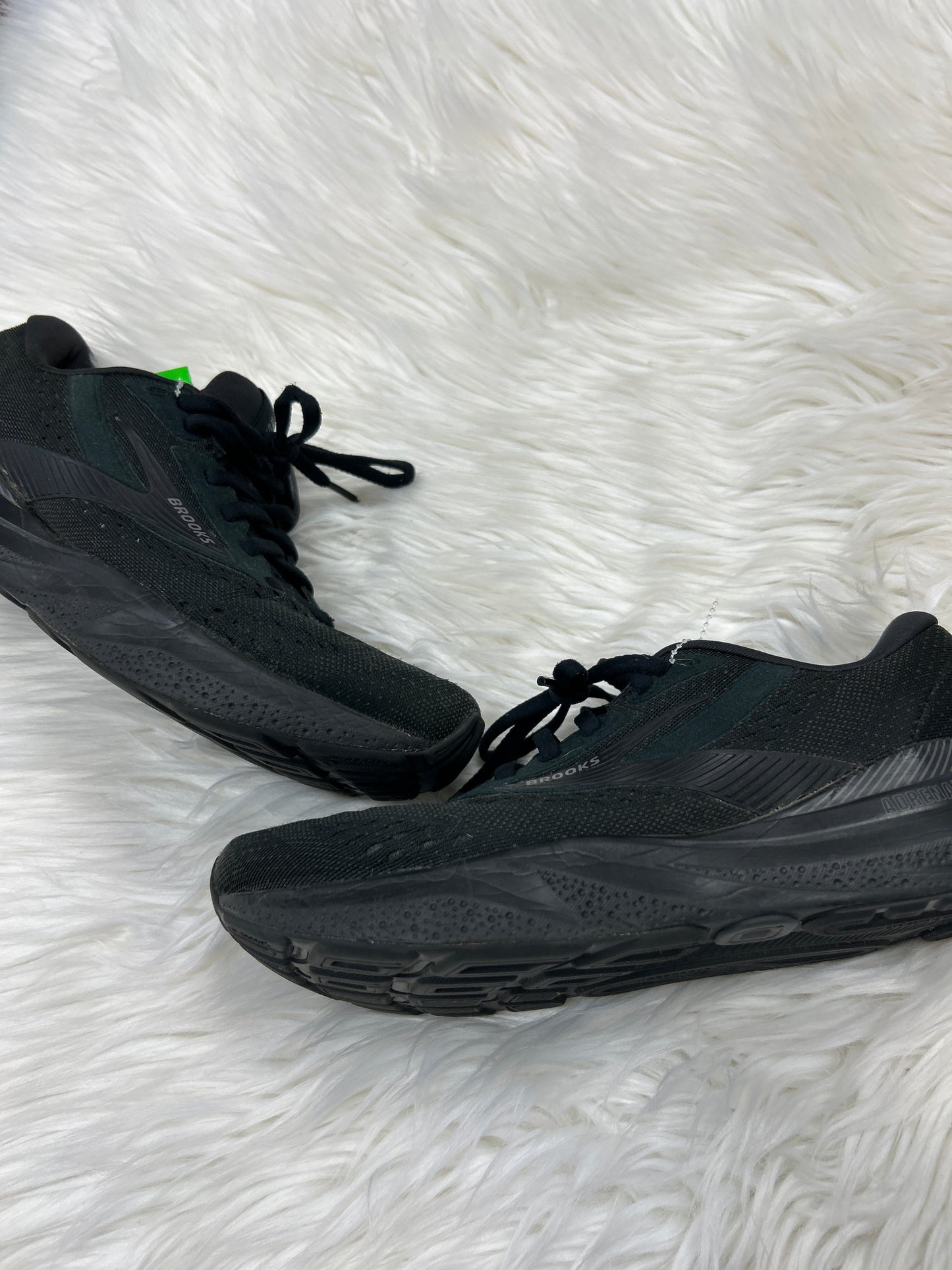 Shoes Athletic By Brooks In Black, Size:8.5