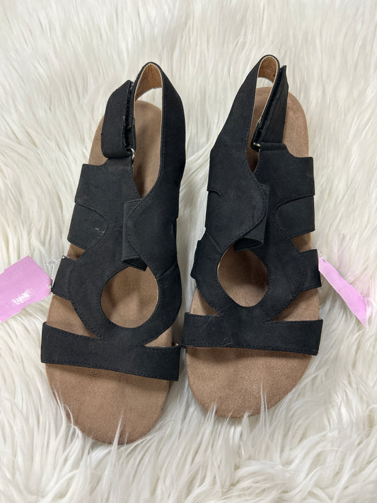 Sandals Flats By Adrienne Vittadini In Black, Size:9.5