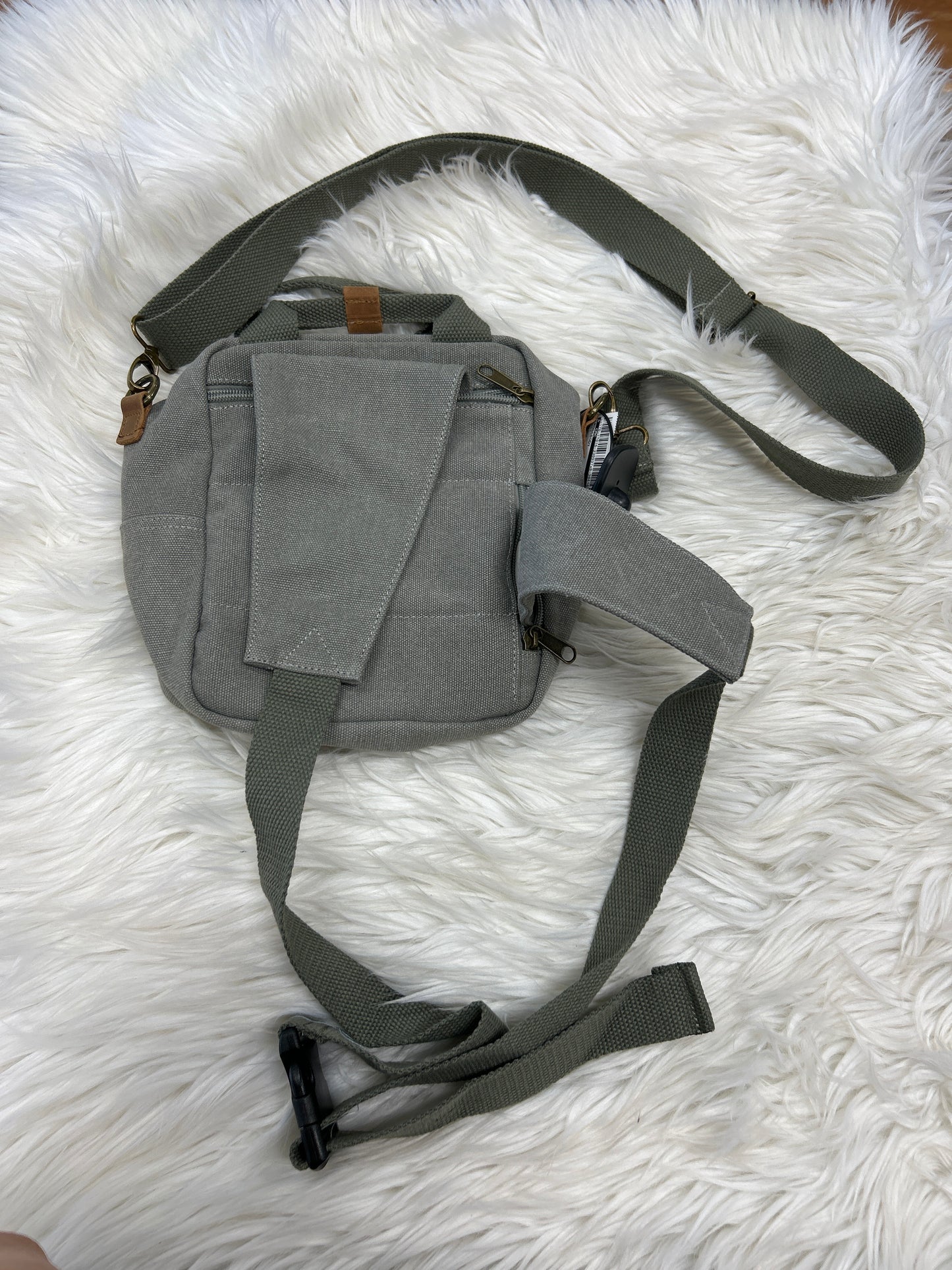 Crossbody By Cmc In Grey, Size:Small