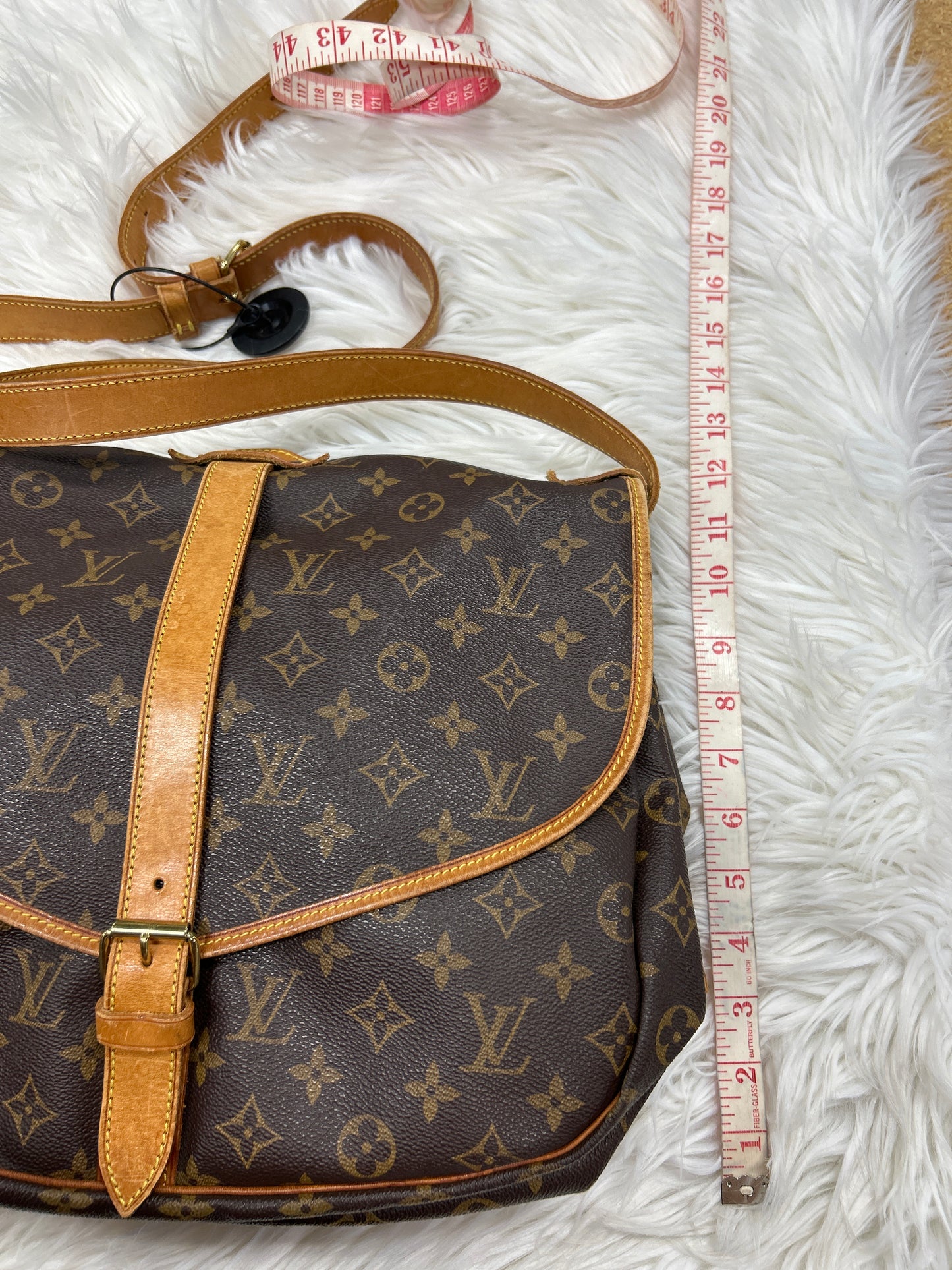Handbag Luxury Designer By Louis Vuitton, Size: Large