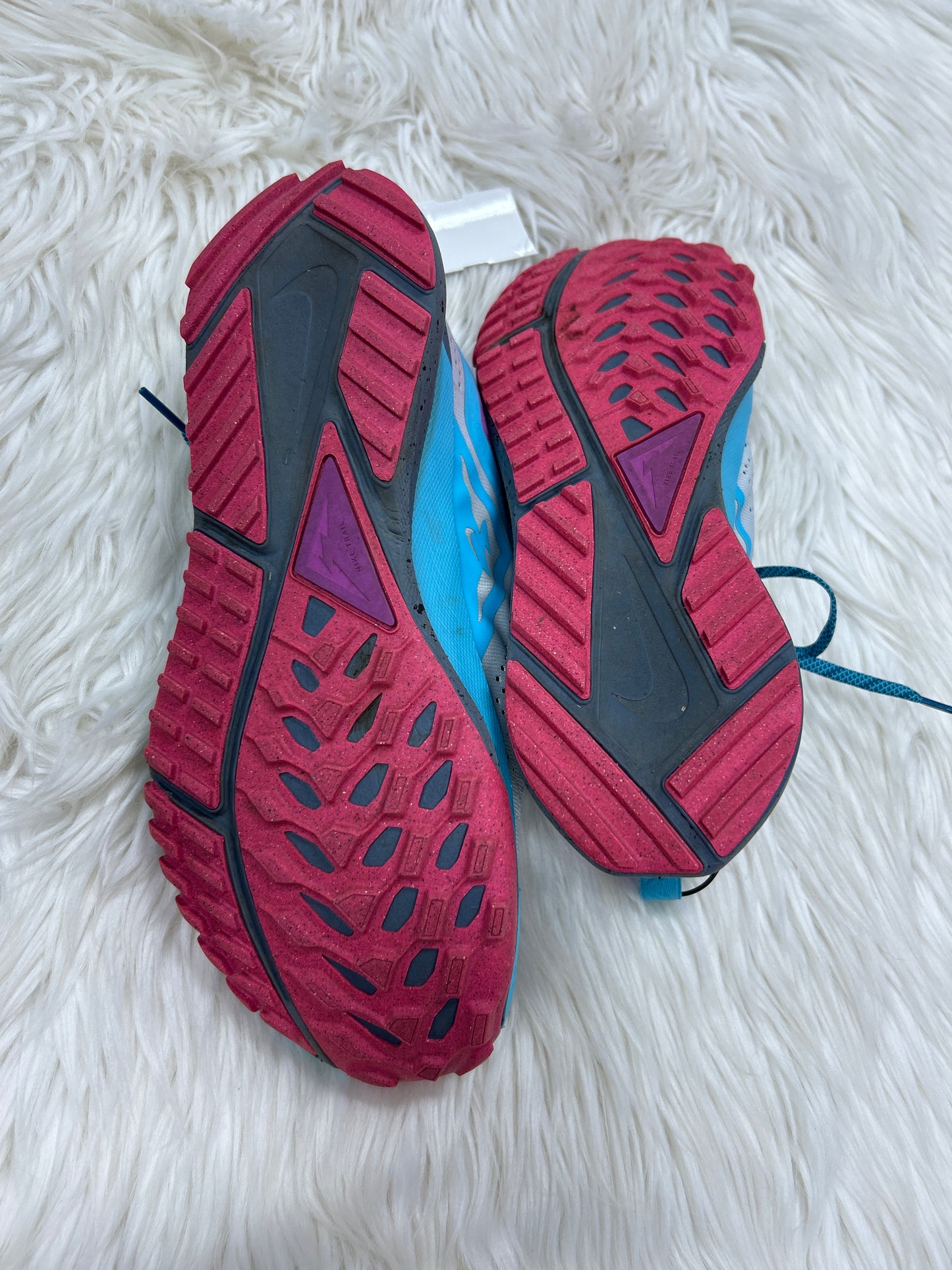 Shoes Athletic By Nike In Grey, Size:9