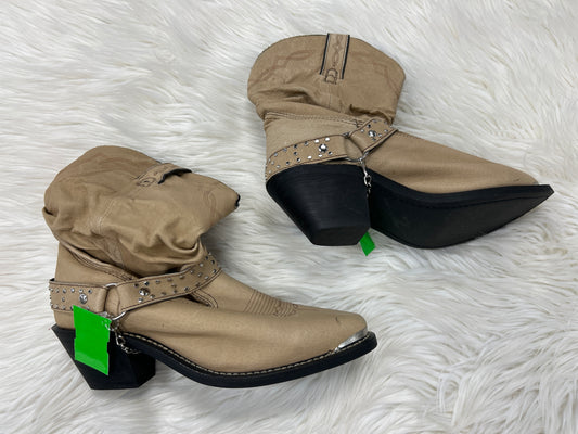 Boots Western By Shyanne In Tan, Size:11