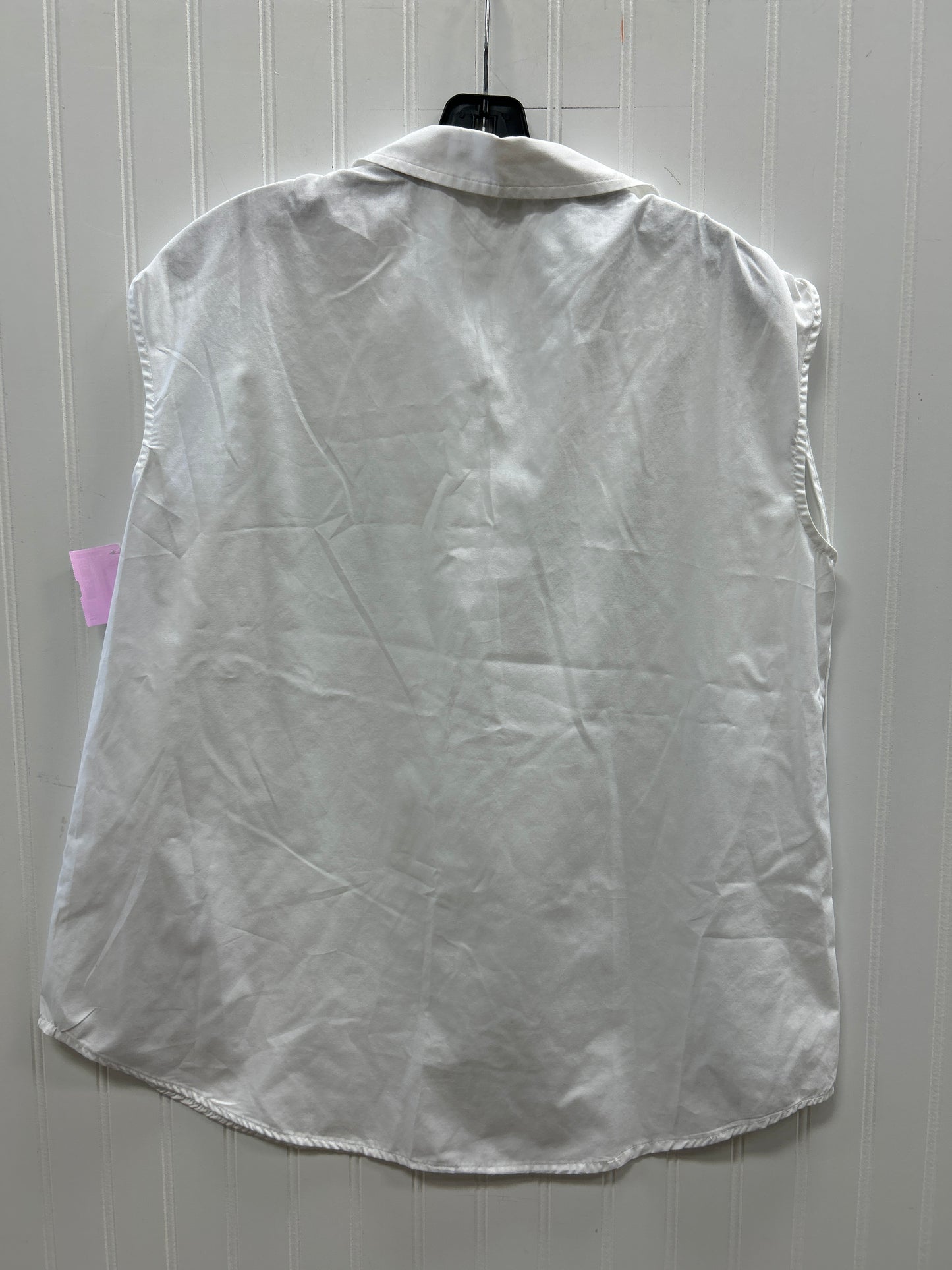 Top Sleeveless By Cato In White, Size:L