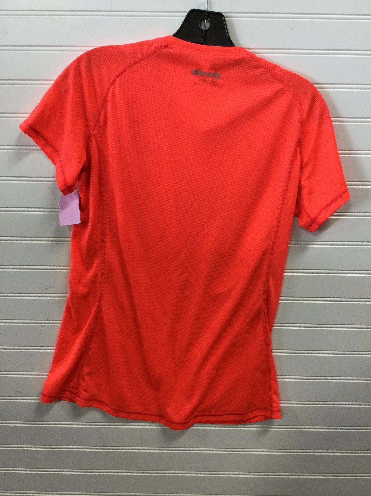 Athletic Top Ss By Saucony In Orange, Size:M