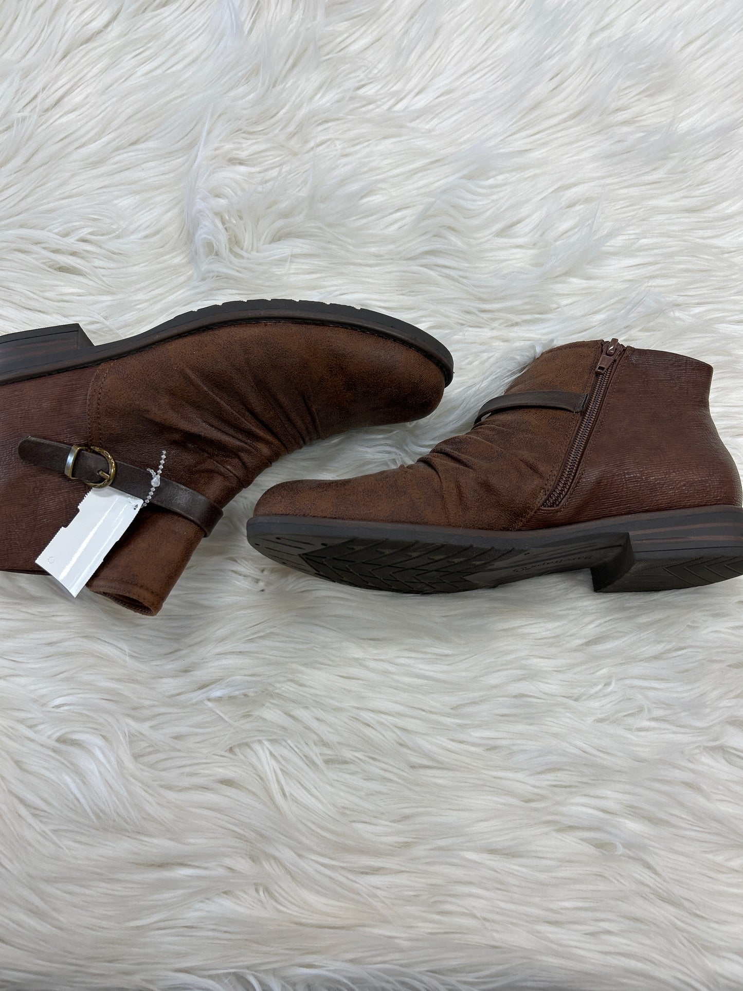 Boots Ankle Flats By Bare Traps In Brown, Size:8.5