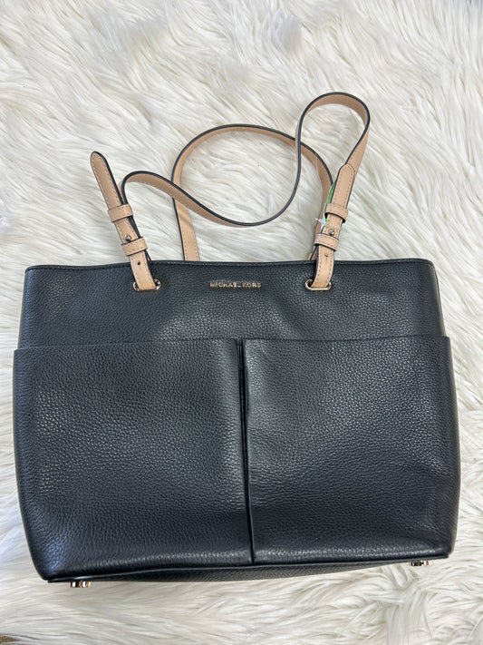 Handbag Designer By Michael Kors In Black, Size:Large