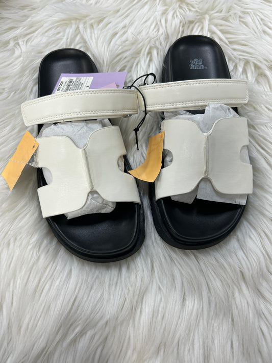 Sandals Flats By Wild Fable In White, Size:7