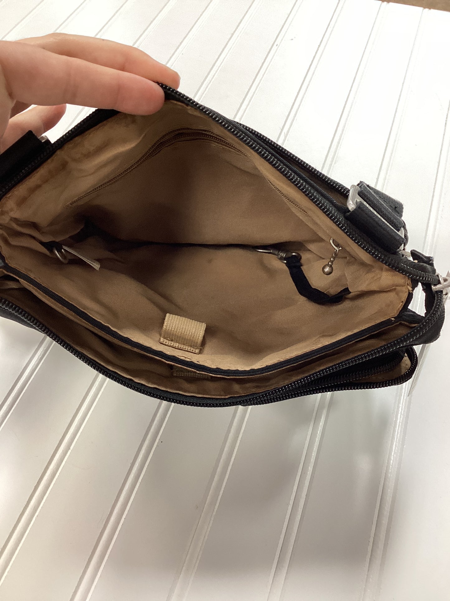 Crossbody By Baggallini In Black, Size:Medium