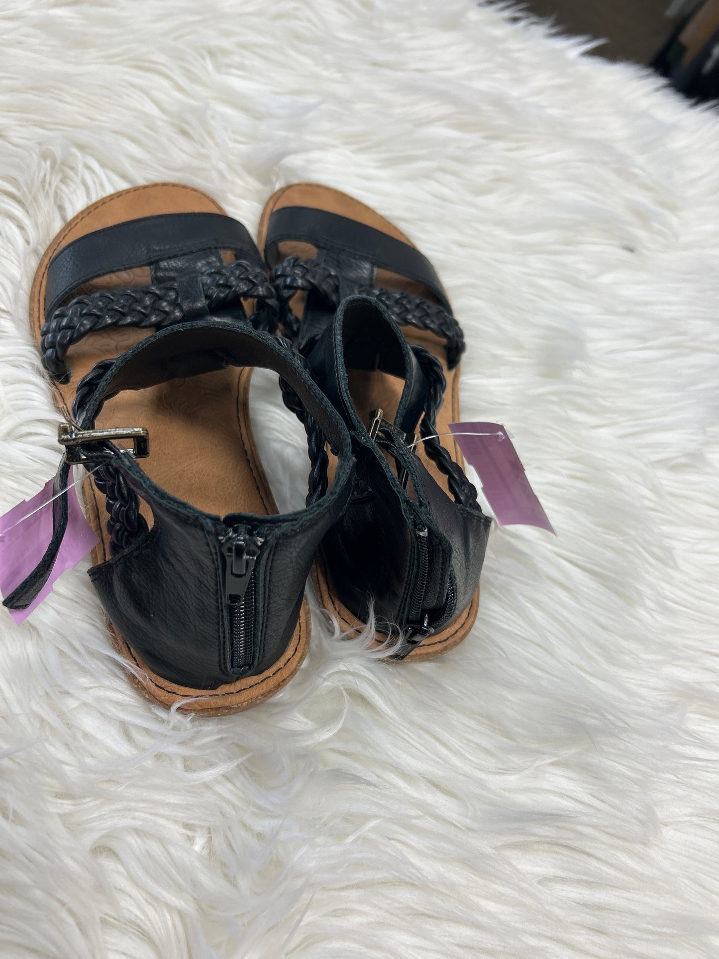 Sandals Flats By Boc In Black, Size:8.5