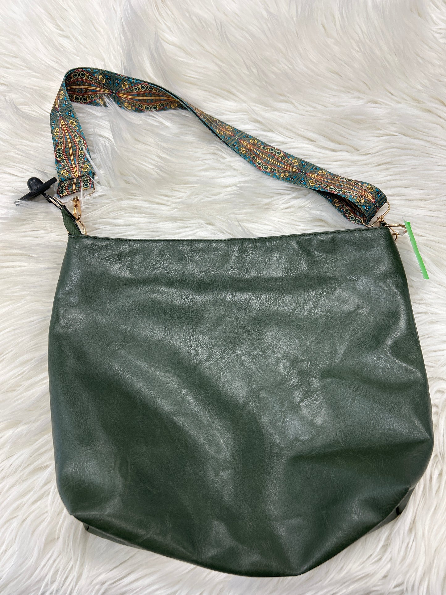 Handbag By Clothes Mentor In Green, Size:Medium